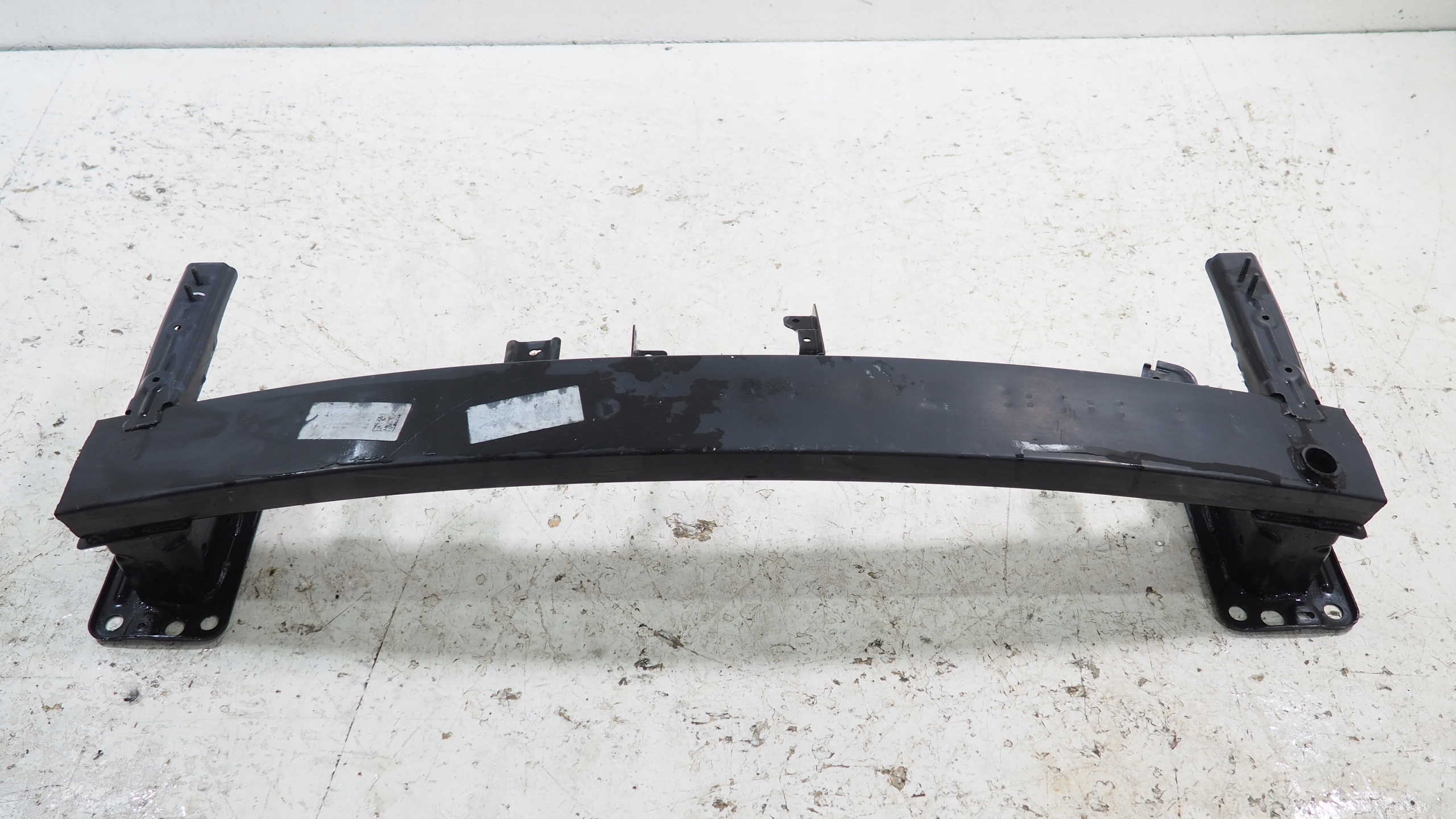 Hyundai i30 III bumper support front