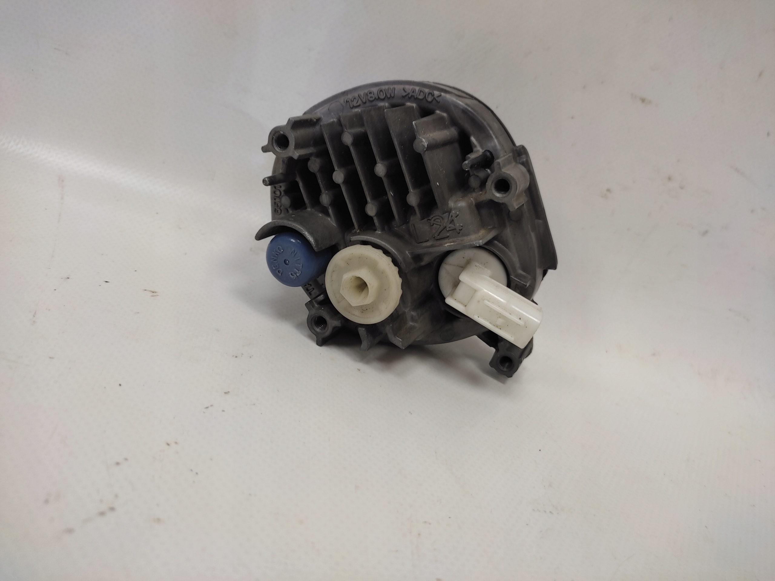 mazda II ГАЛОГЕН led передний левый свет 2017-