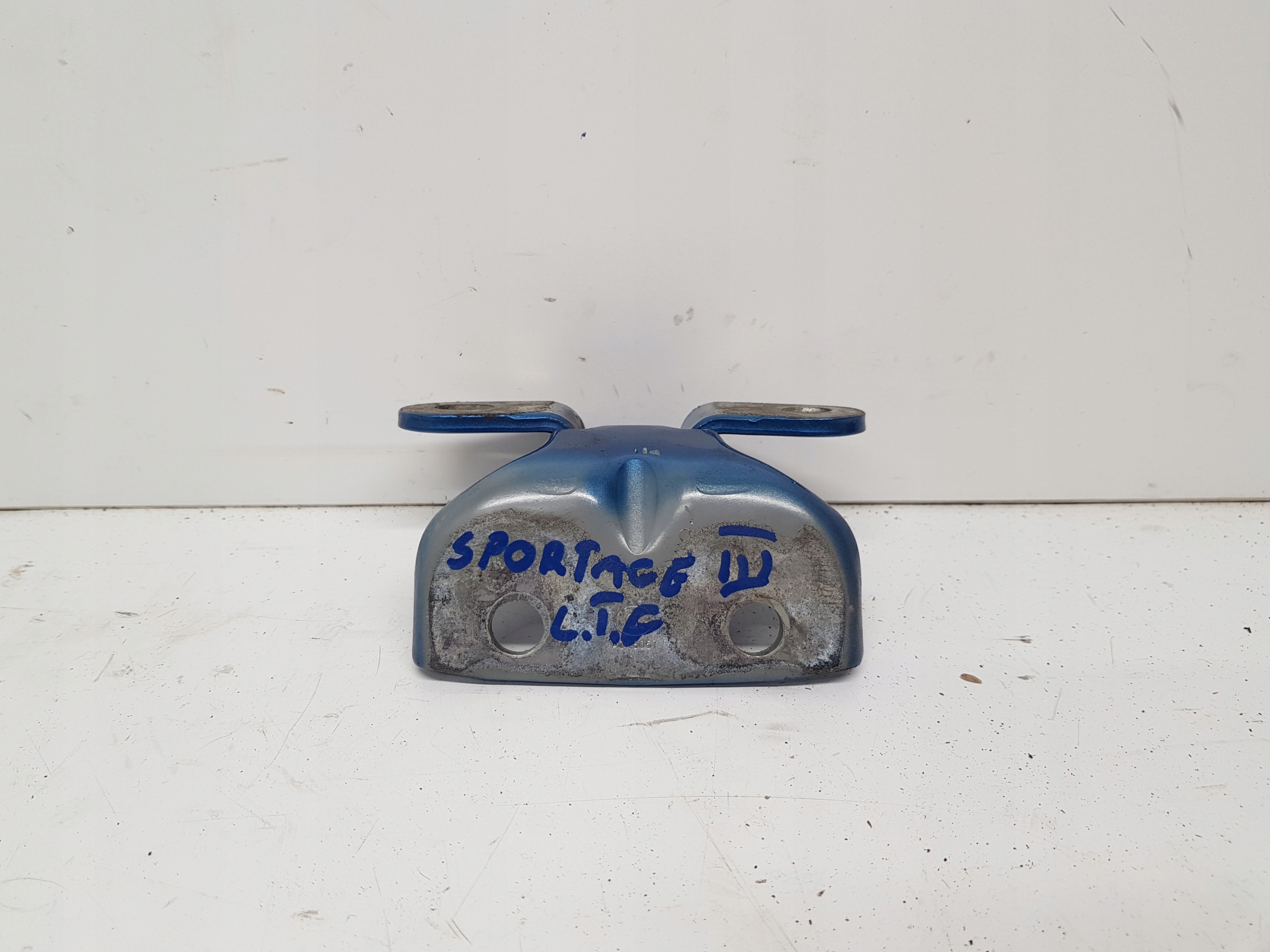 KIA SPORTAGE III hinges door left right rear part
