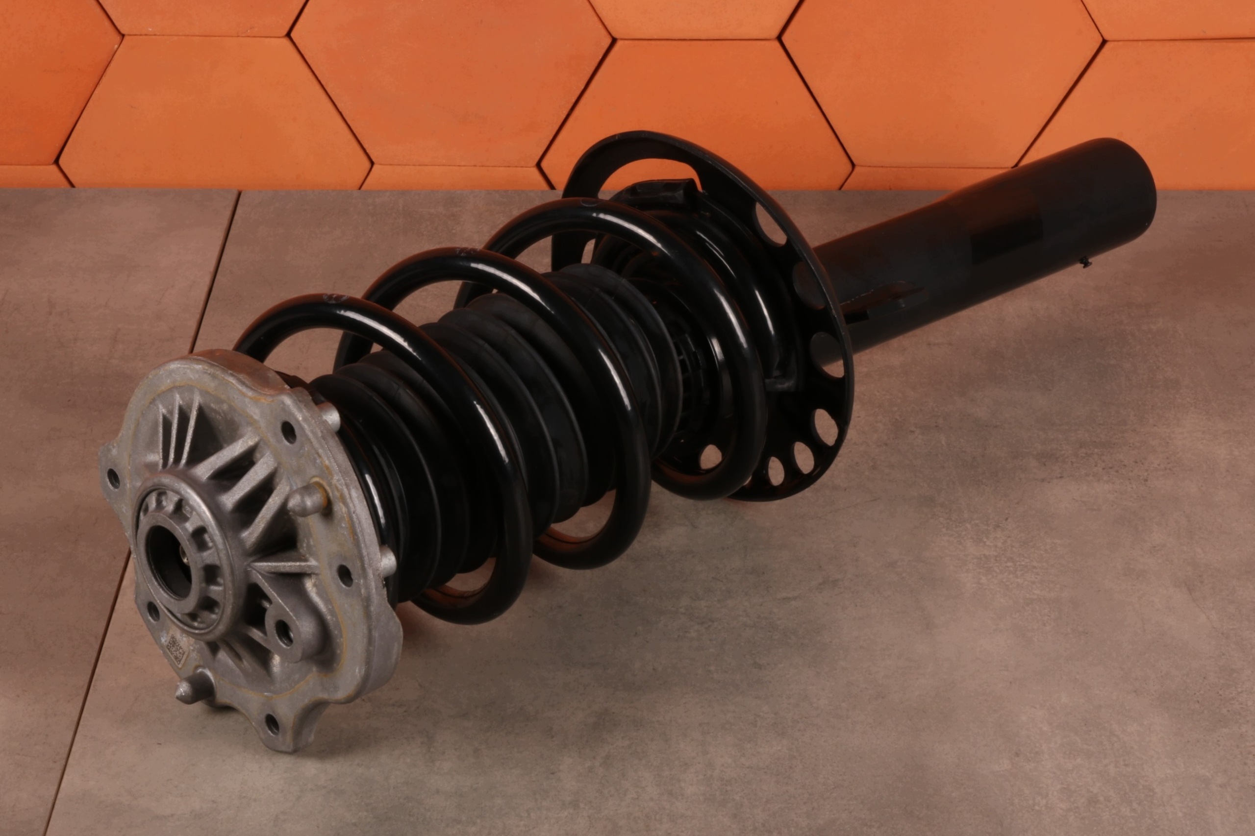 BMW 2' U06 225eX 230eX shock absorber right front PERFORMANCE 5A13768 202km!