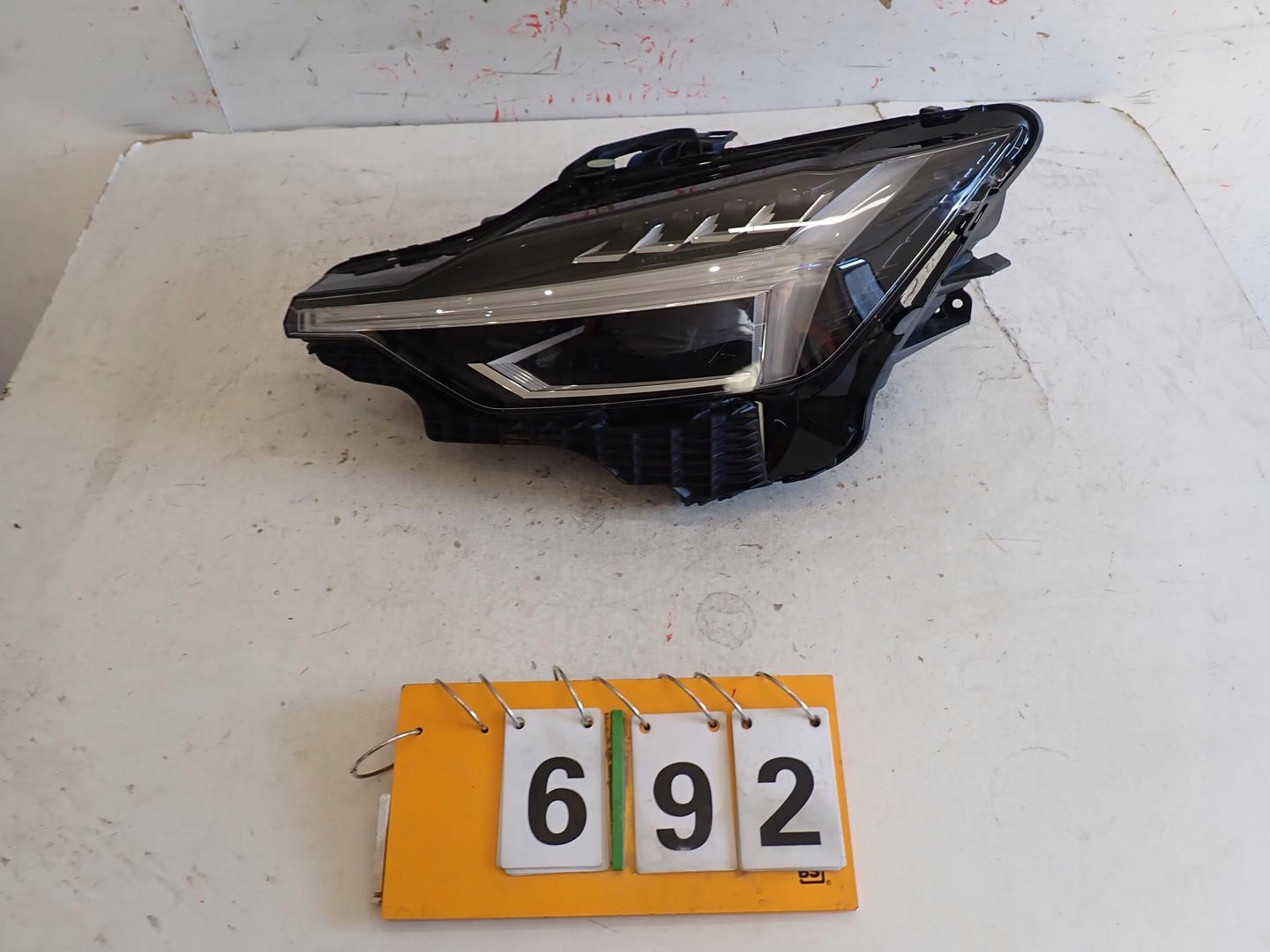 light front front left POLESTAR II 2020- FULL LED 32420482