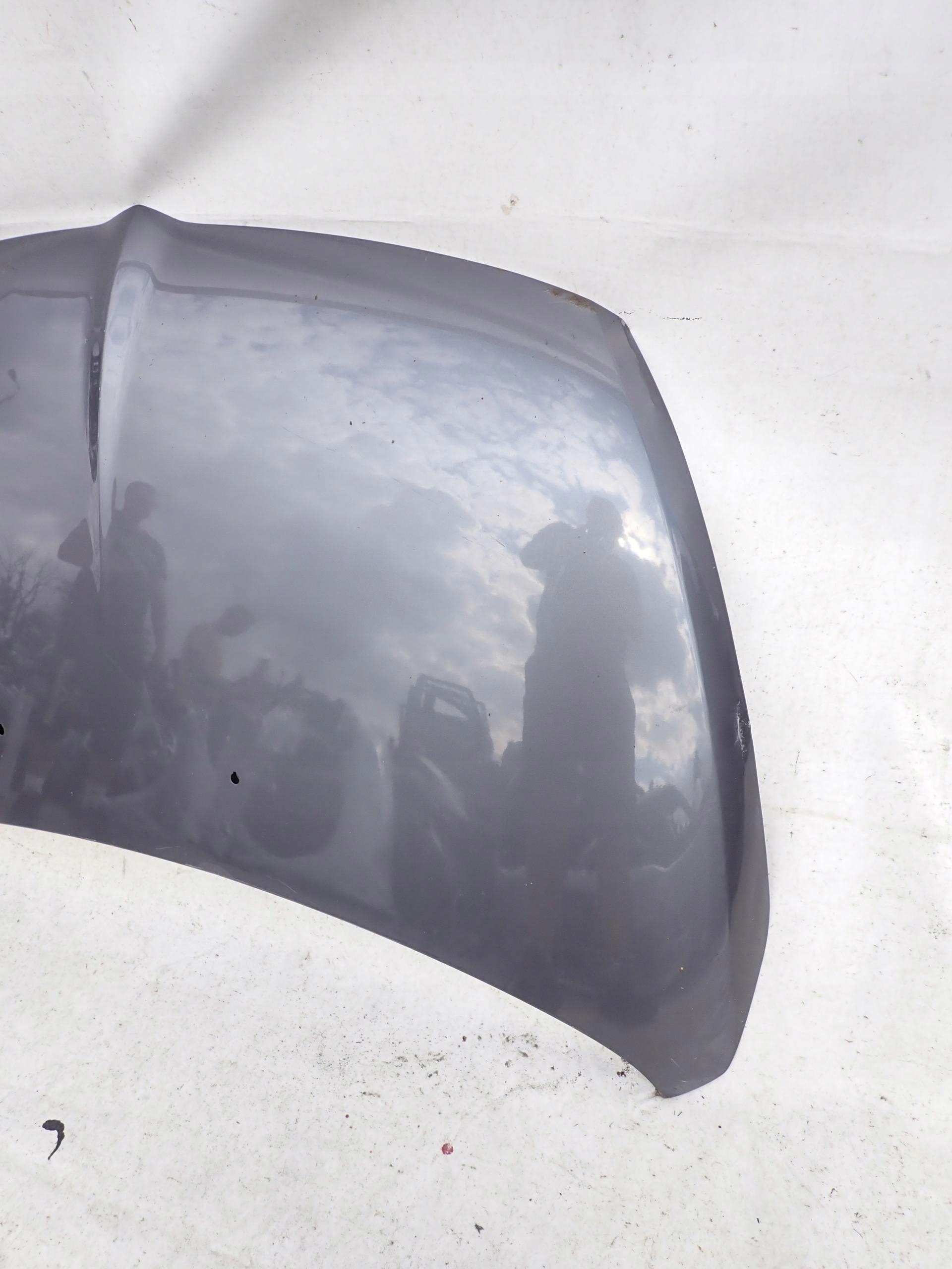 MITSUBISHI GRANDIS 03- Cofano