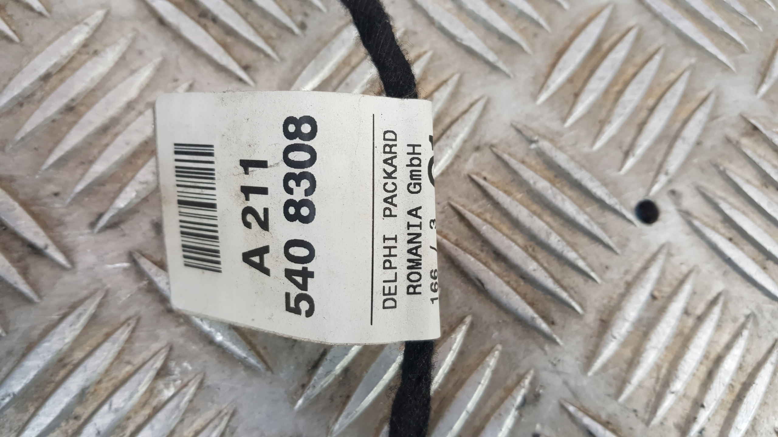 MERCEDES W211 speaker TROJKAT right A2115408308