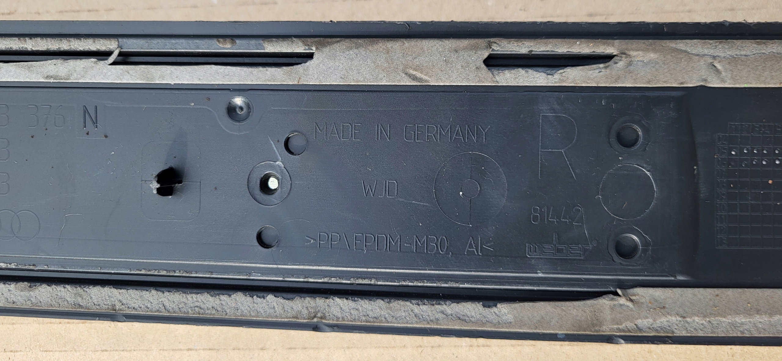moulding threshold cap inner right rear part AUDI A4 B7 AVANT 8E0853376N