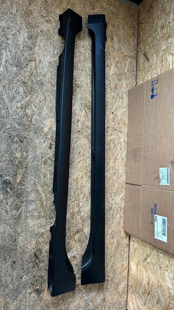 PRÓG LISTWA PROGOWA PRAWA SCENIC IV GRAND