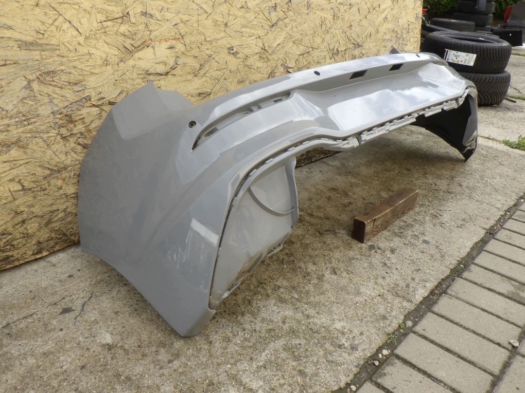 VW GOLF VIII 8 5H6 HB 2020- Stoßstange hinten