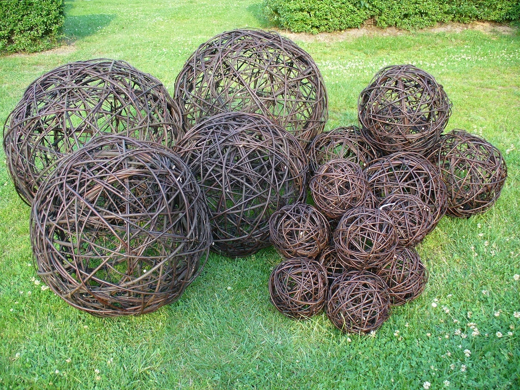 KULA WIKLINOWA OZDOBNA DO OGRODU, Z WIKLINY 50cm Kod producenta KULA-50