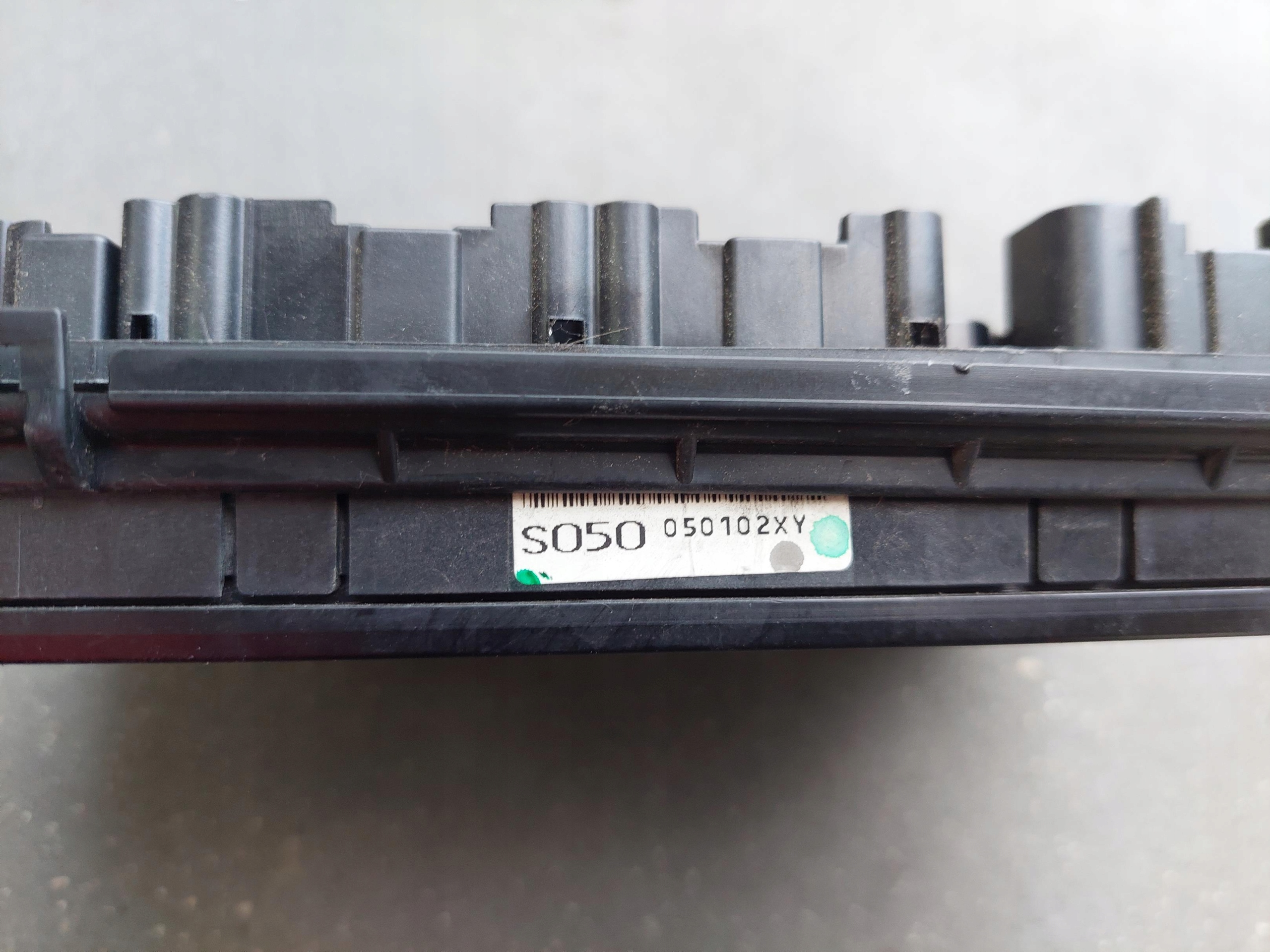 module control unit of spoiler cover LEXUS RX II 400 RX400 H 3.3