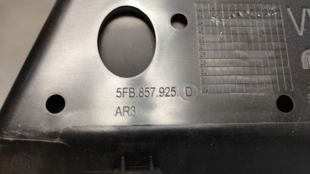 Cupra Formentor console central frame tunelu 5FB857925D