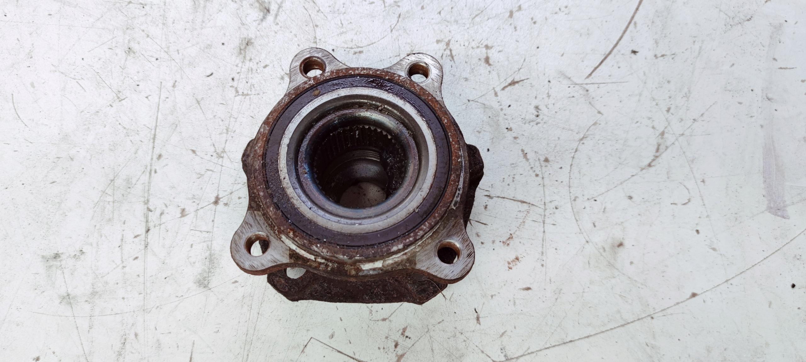 čepu LOZYSKO předek AUDI A4 A5 A6 A7 8W0407613B