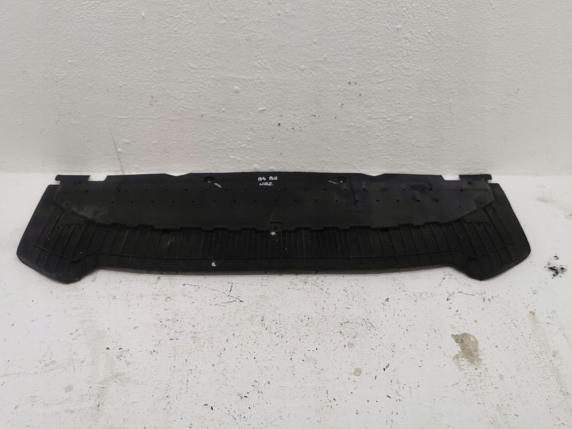 Blende Abdeckung abdeckung unter Stoßstange AUDI A4 B8 8K0807233