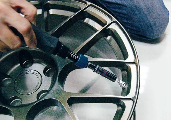 ZESTAW DO WYMIANY ZAWORÓW WENTYLI King Tony Marka King Tony