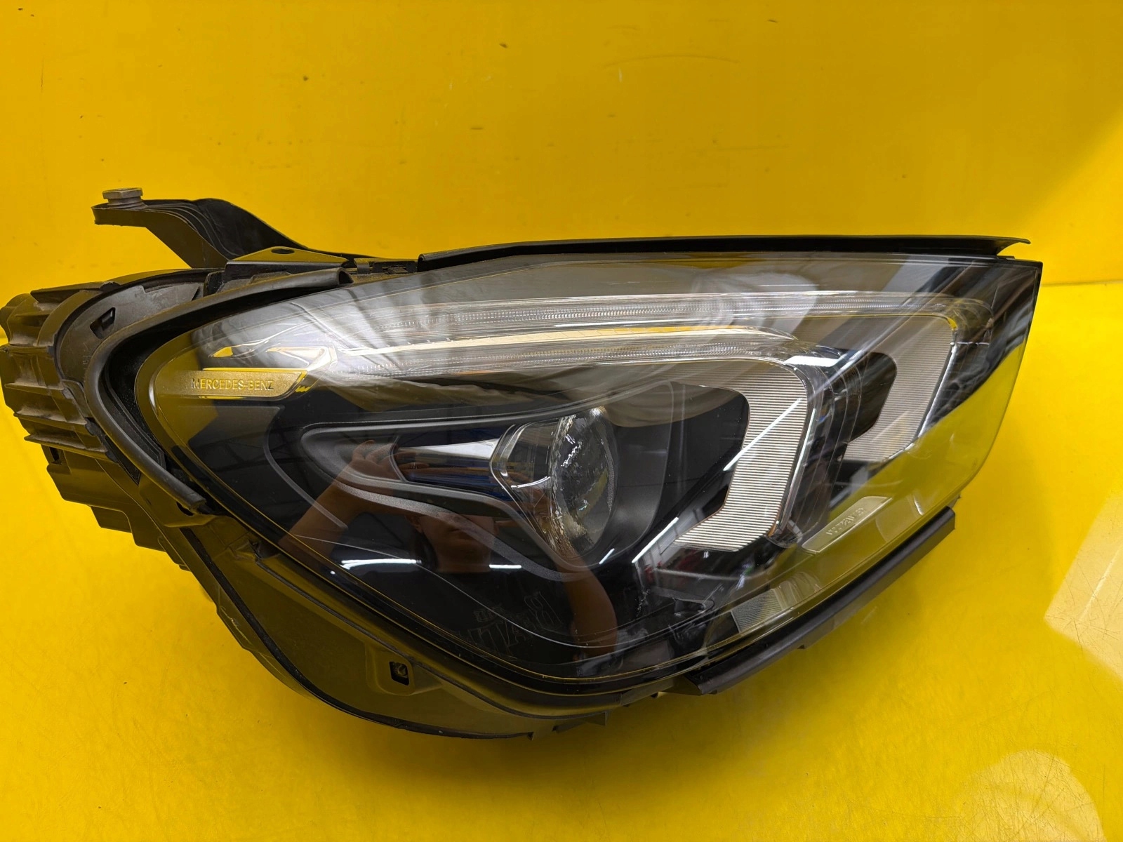 light right Mercedes GLE W167 Full Led Multibeam A1679061700