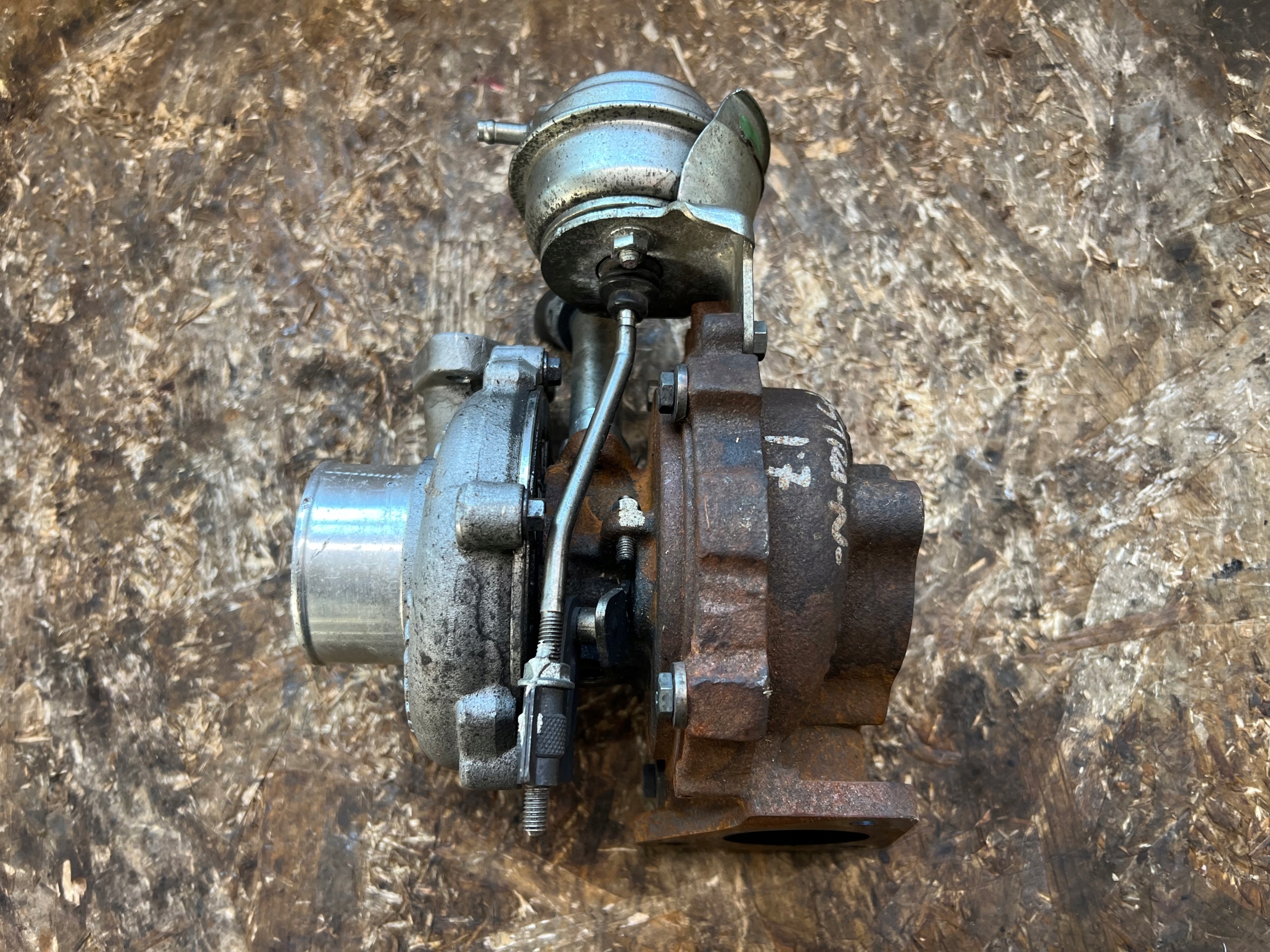 turbo TURBO OPEL ASTRA J 1.7 CDTI A17DTR 98053674
