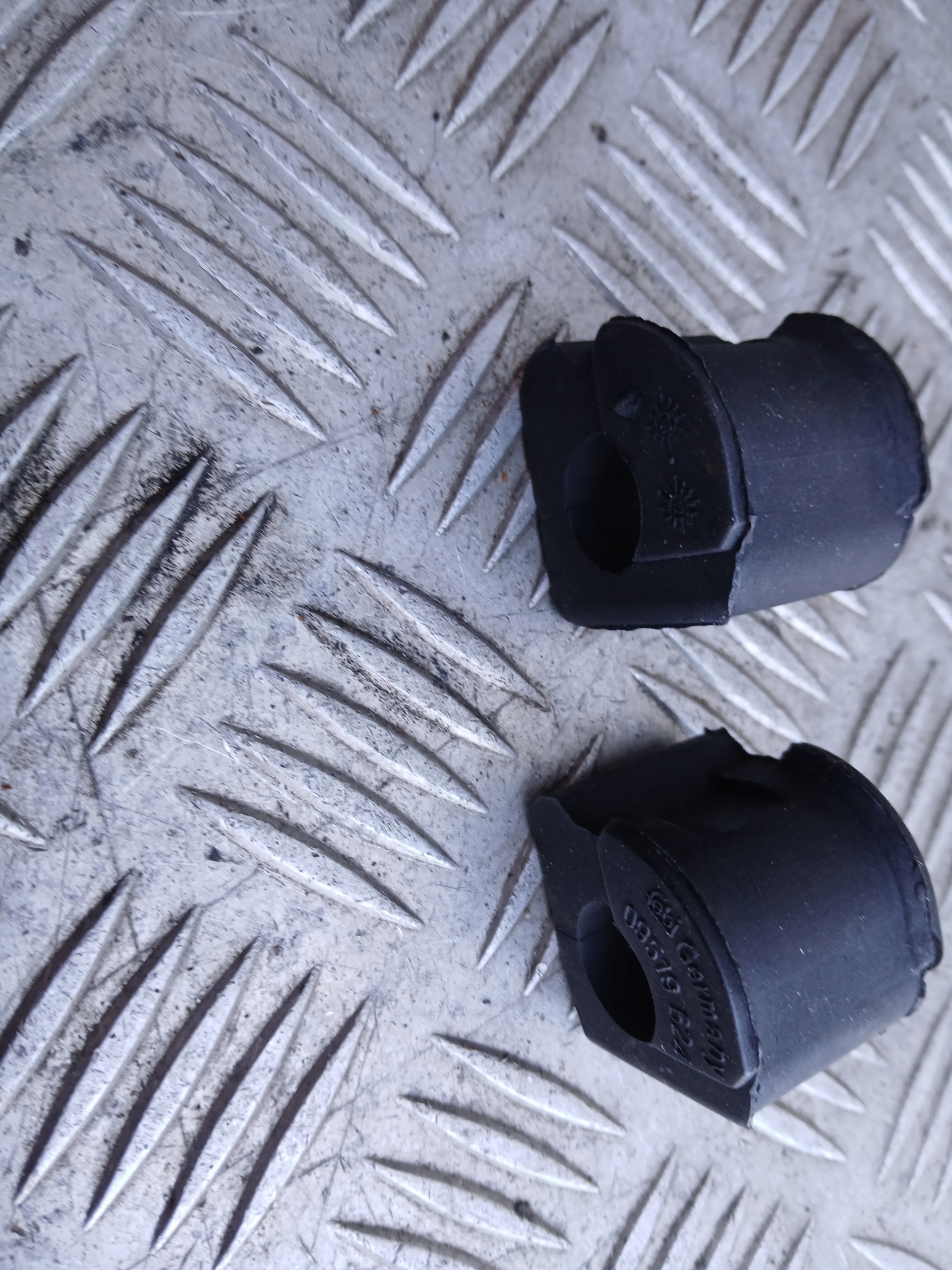 Golf III Jetta II guma des stabilisators komplet