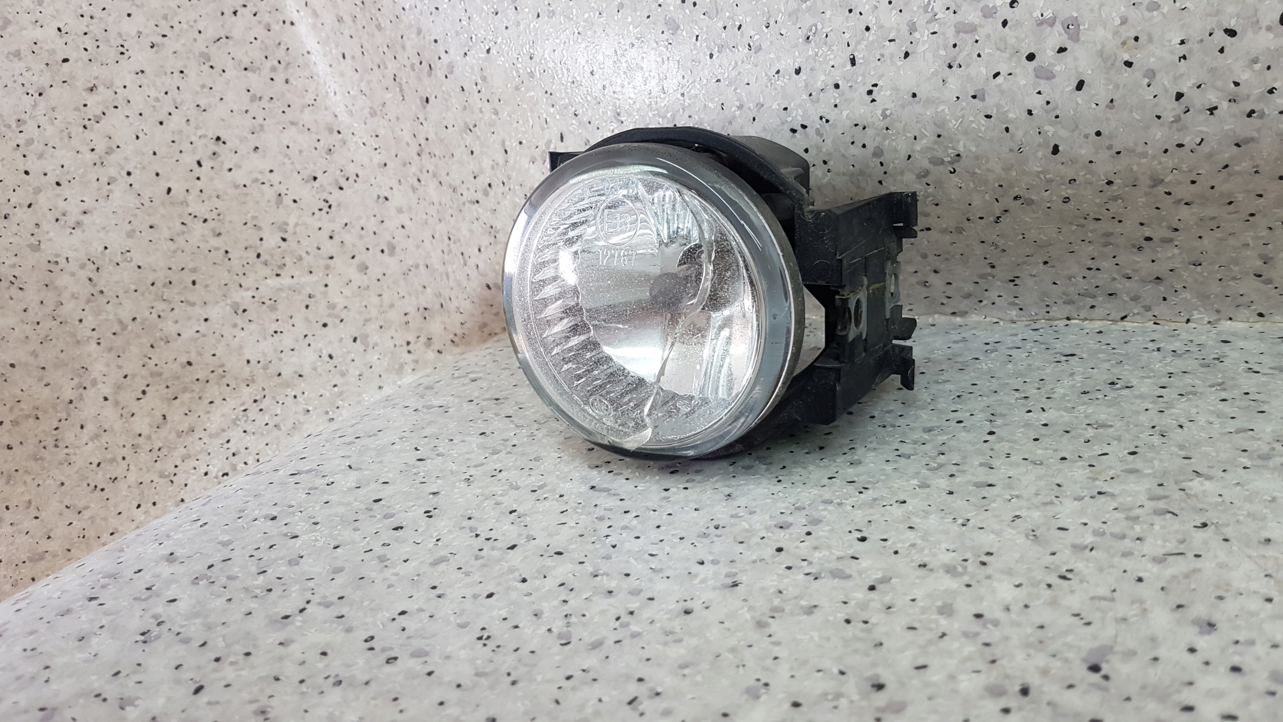 SUBARU IMPREZA STi WRX links Nebelscheinwerfer 3474