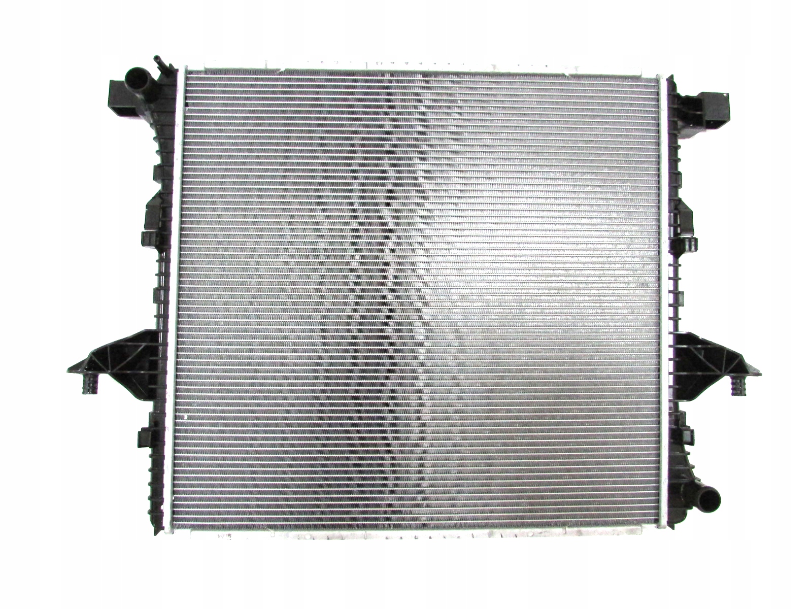 CHŁODNICA WODY VW AMAROK 2.0 TSI 2.0 TDI 2010-