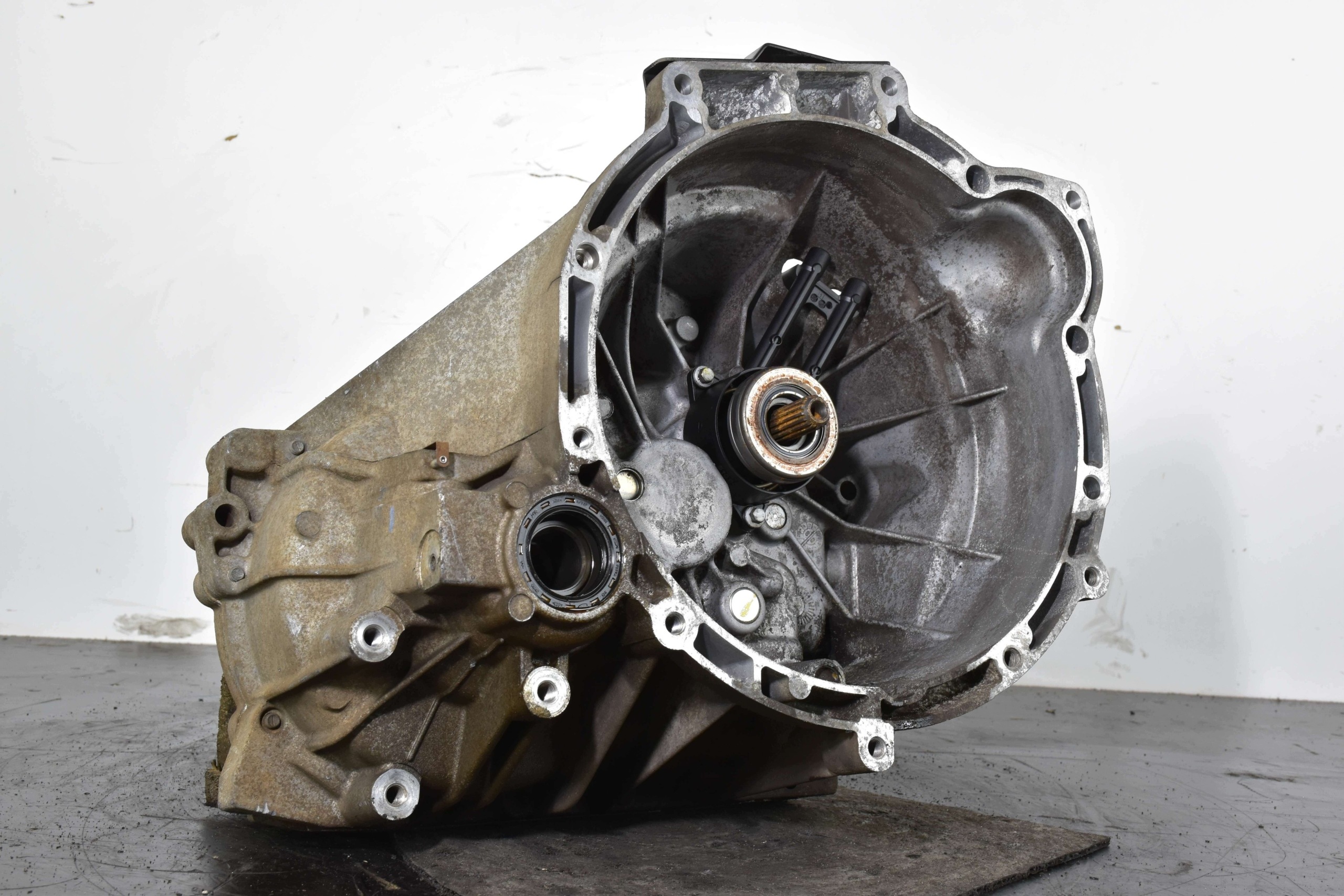 CAMBIO manuale FORD FIESTA MK7 1.25 82KM 8A6R7002CA