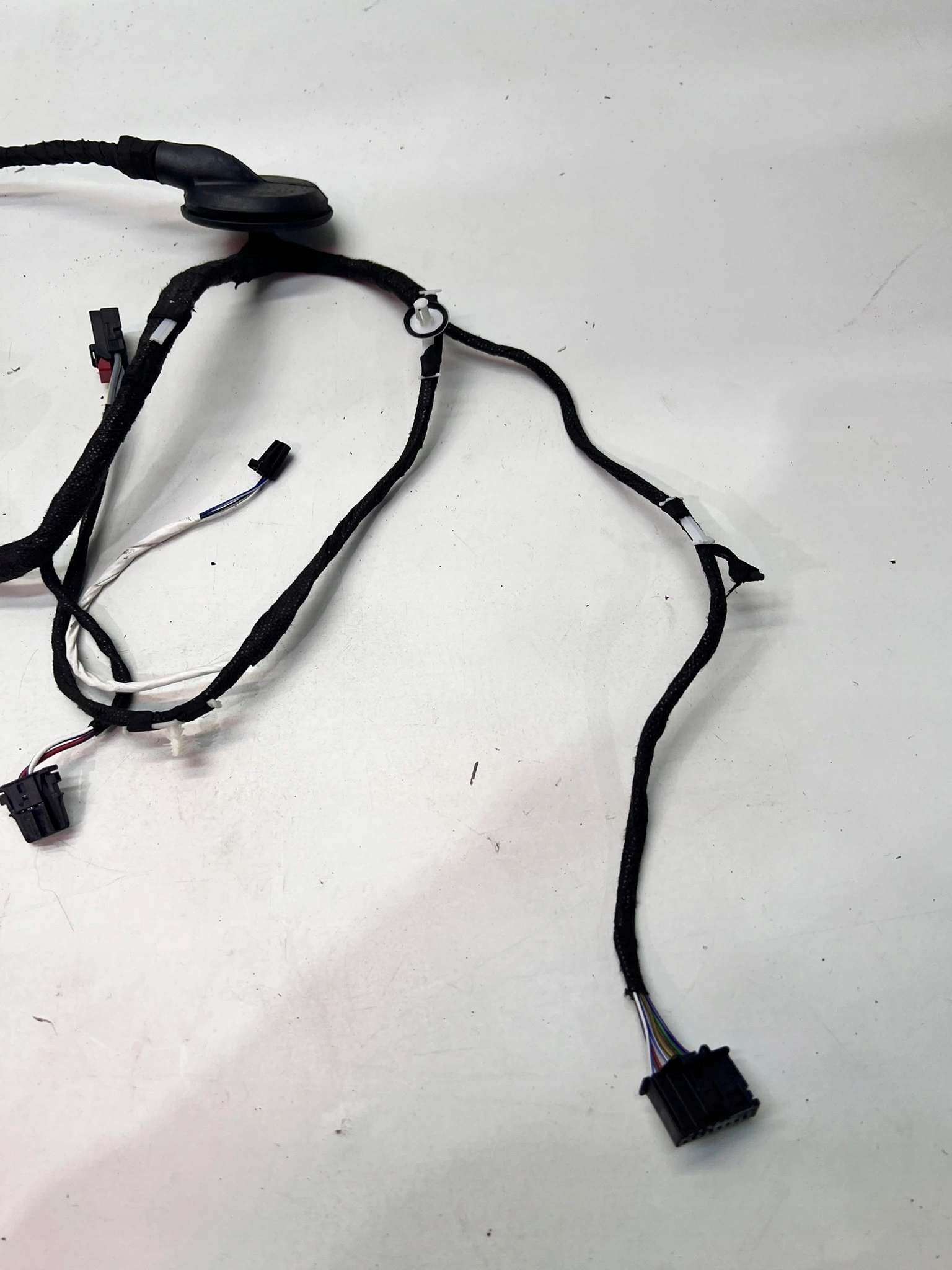 bundle BOCZKA door left rear part AUDI A3 8Y 8Y0971687BC