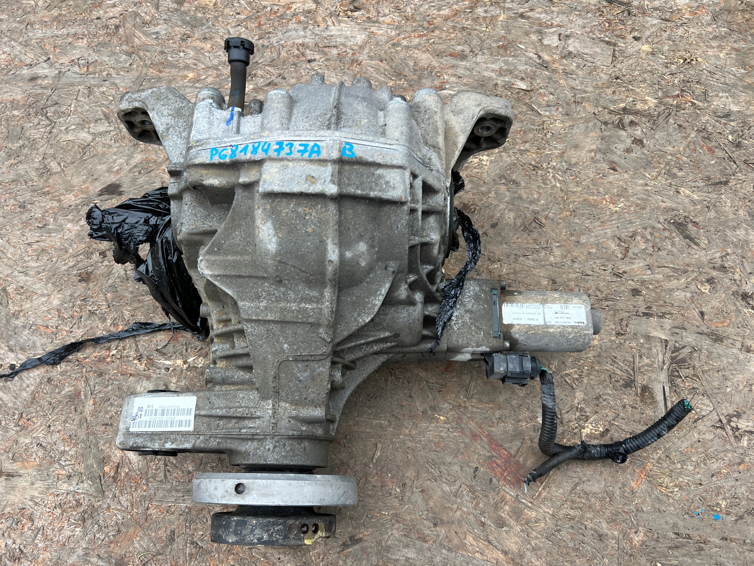 JEEP GRAND CHEROKEE WK2 3.0 CRD 4WD diff differential rear part 3.45 blocking