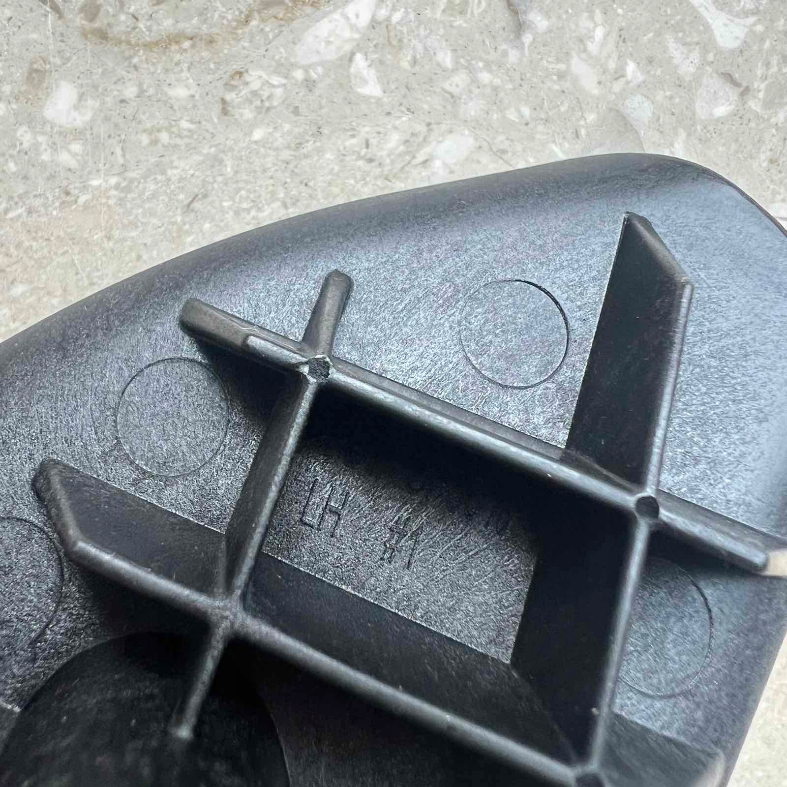 TESLA X holder console stand SPOJLERA left 1076721-00-D new