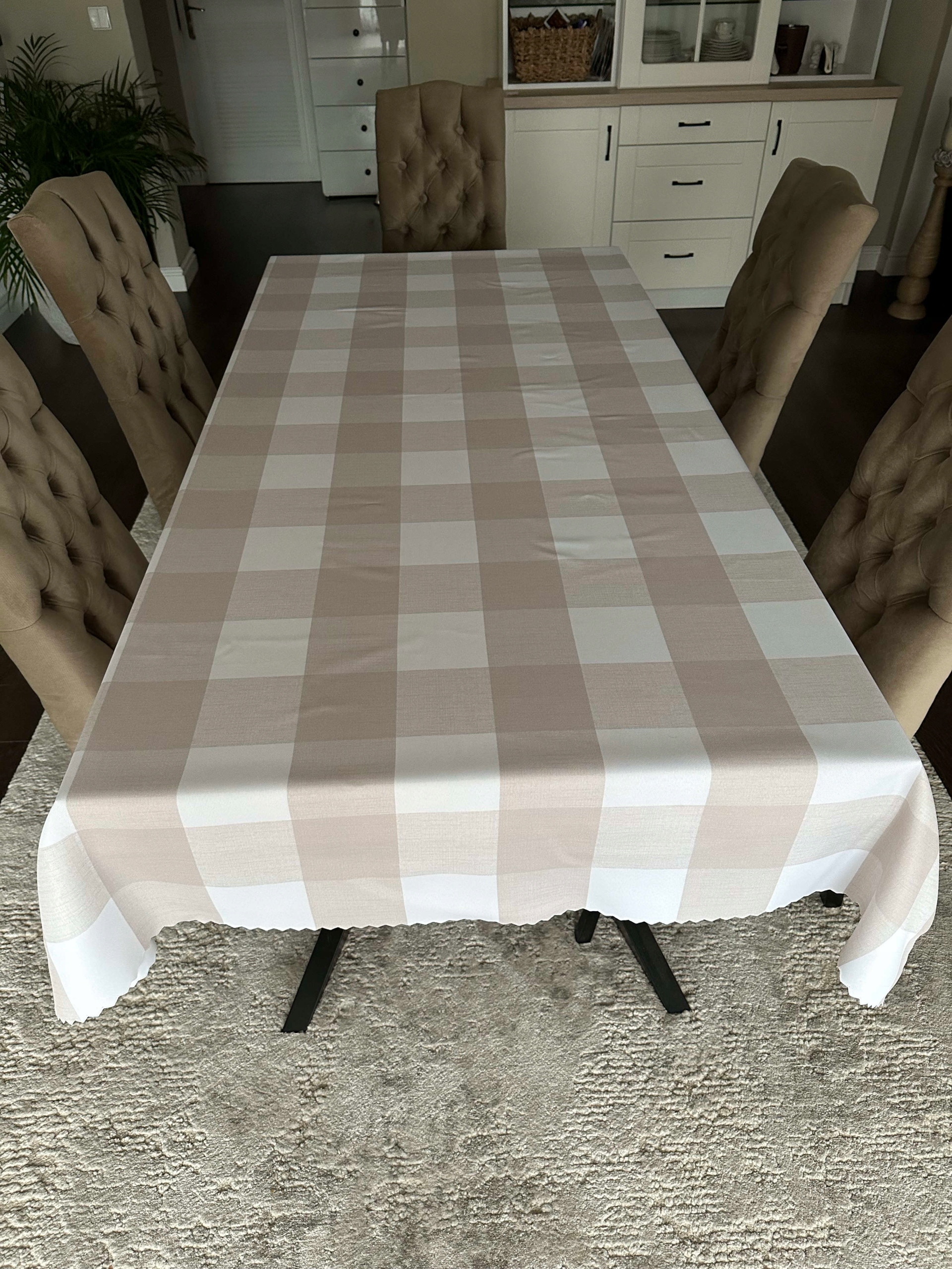 Obrus KRATA PLAMOODPORNY NA STÓŁ POLSKI 130x240 Szerokość produktu 130 cm