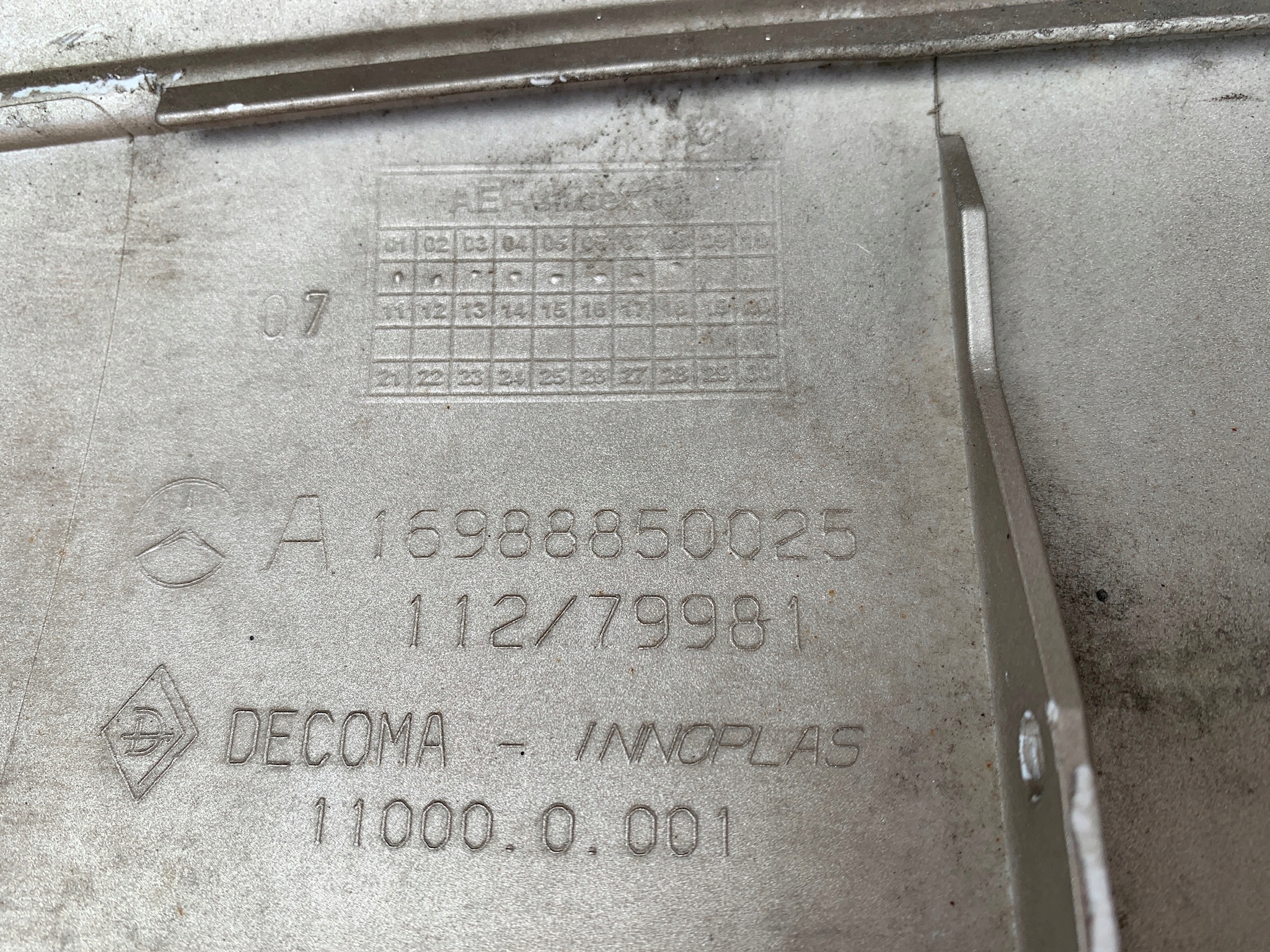bumper front MERCEDES A-KLASA 169 A16988850025