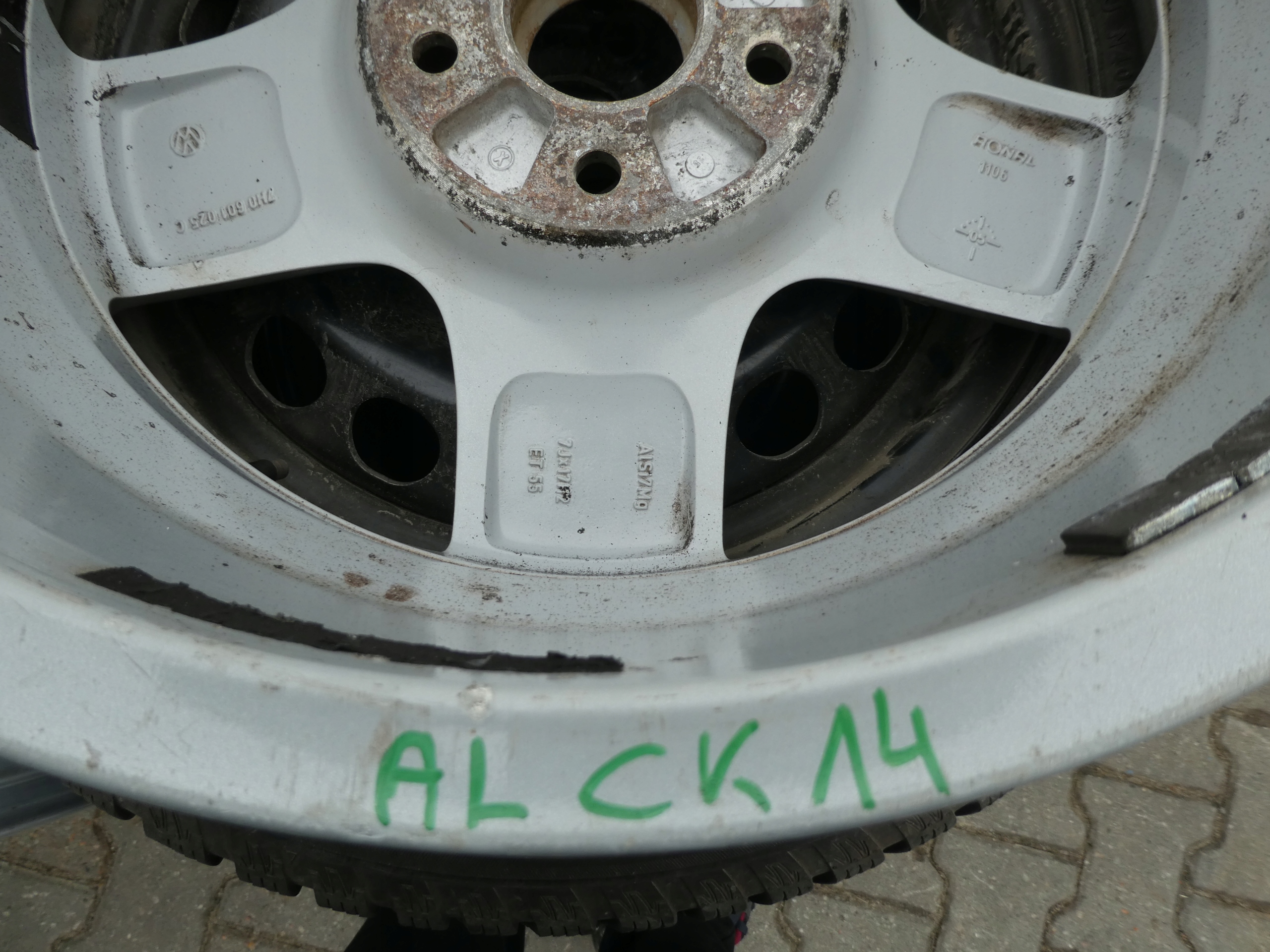 1X disk hliníkový disk VW T5 7H0601025C