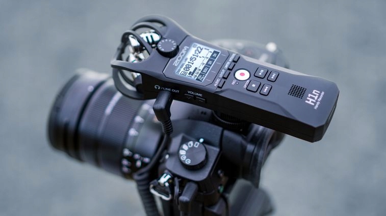 ZOOM H1n-VP Cyfrowy rejestrator audio dyktafon z zestawem akcesoriów Marka Zoom