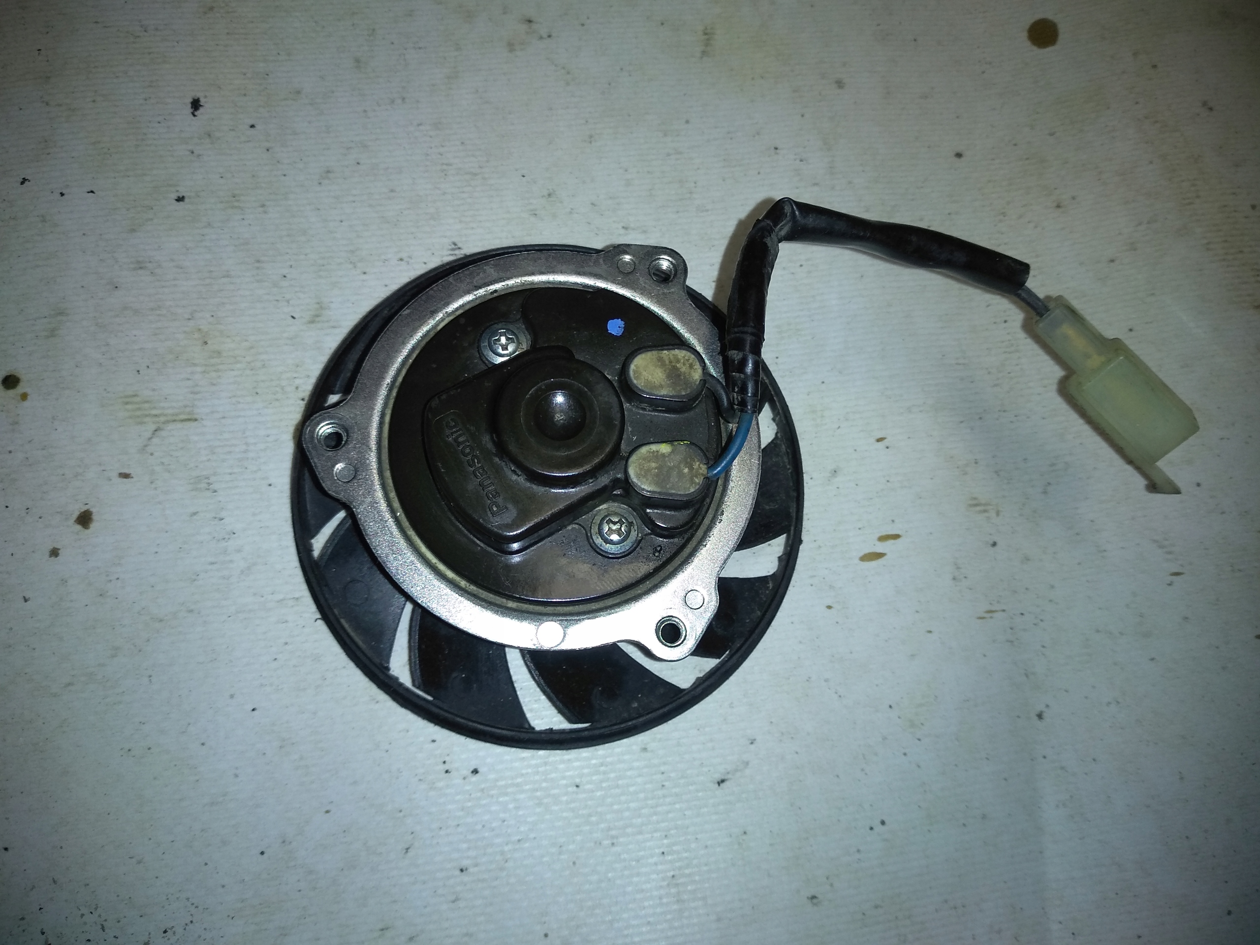 Yamaha Yzf 125 14r ventilátor chladiča, originál