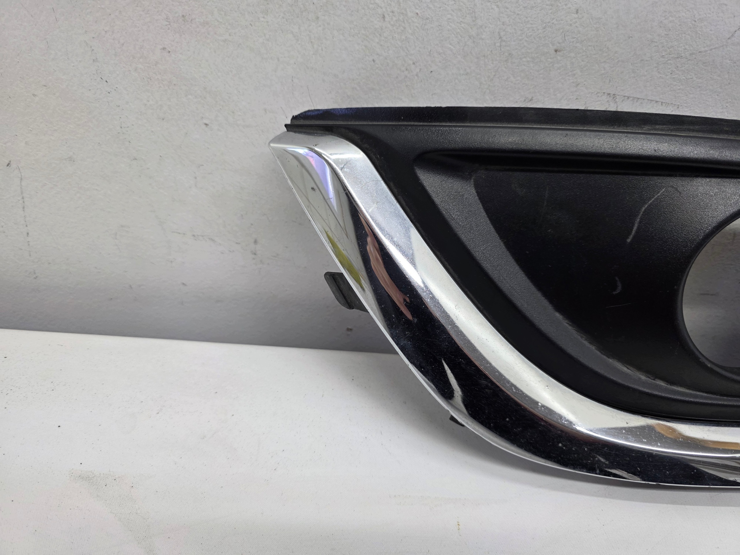 OPEL INSIGNIA A LIFT 13- grid of a bumper right front original