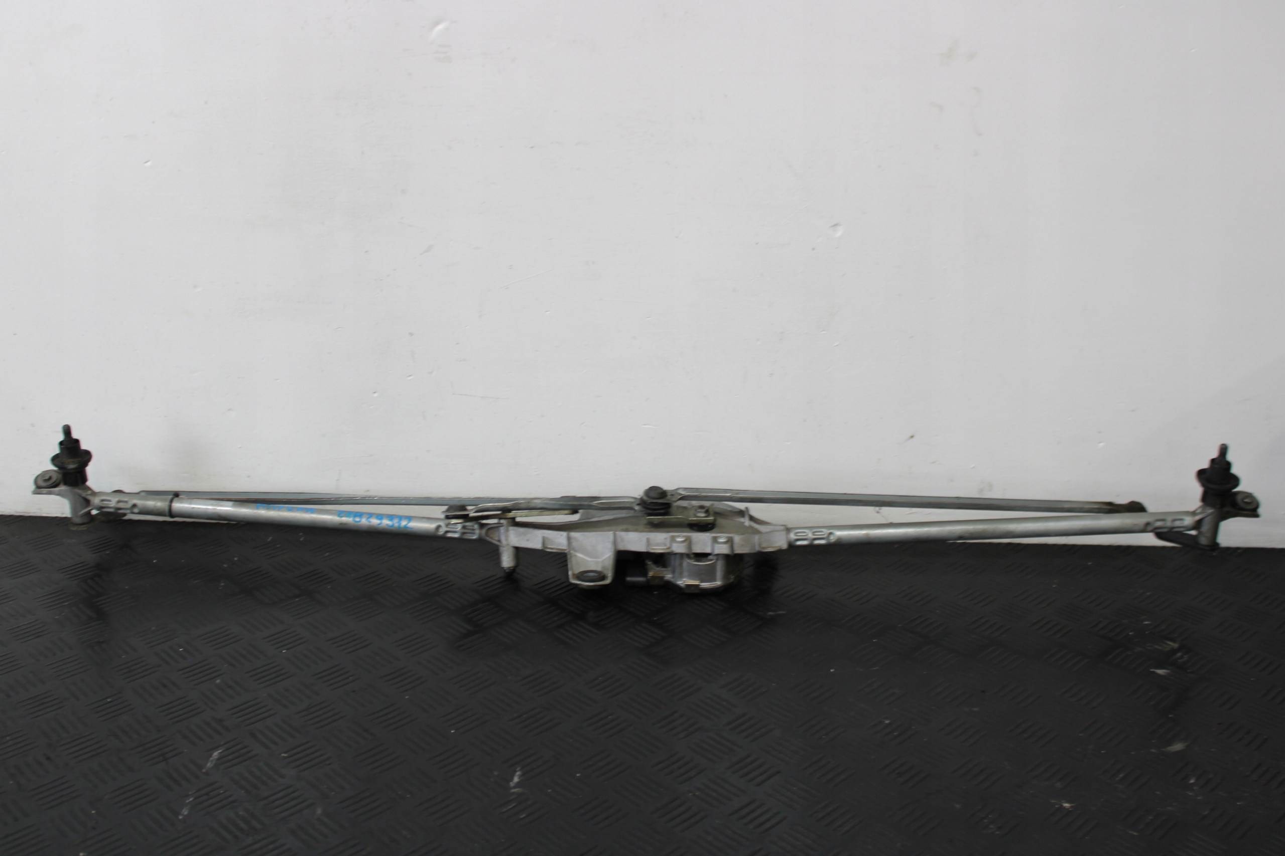 Wischergestänge 22829372 OPEL AMPERA 1,4 BENZ