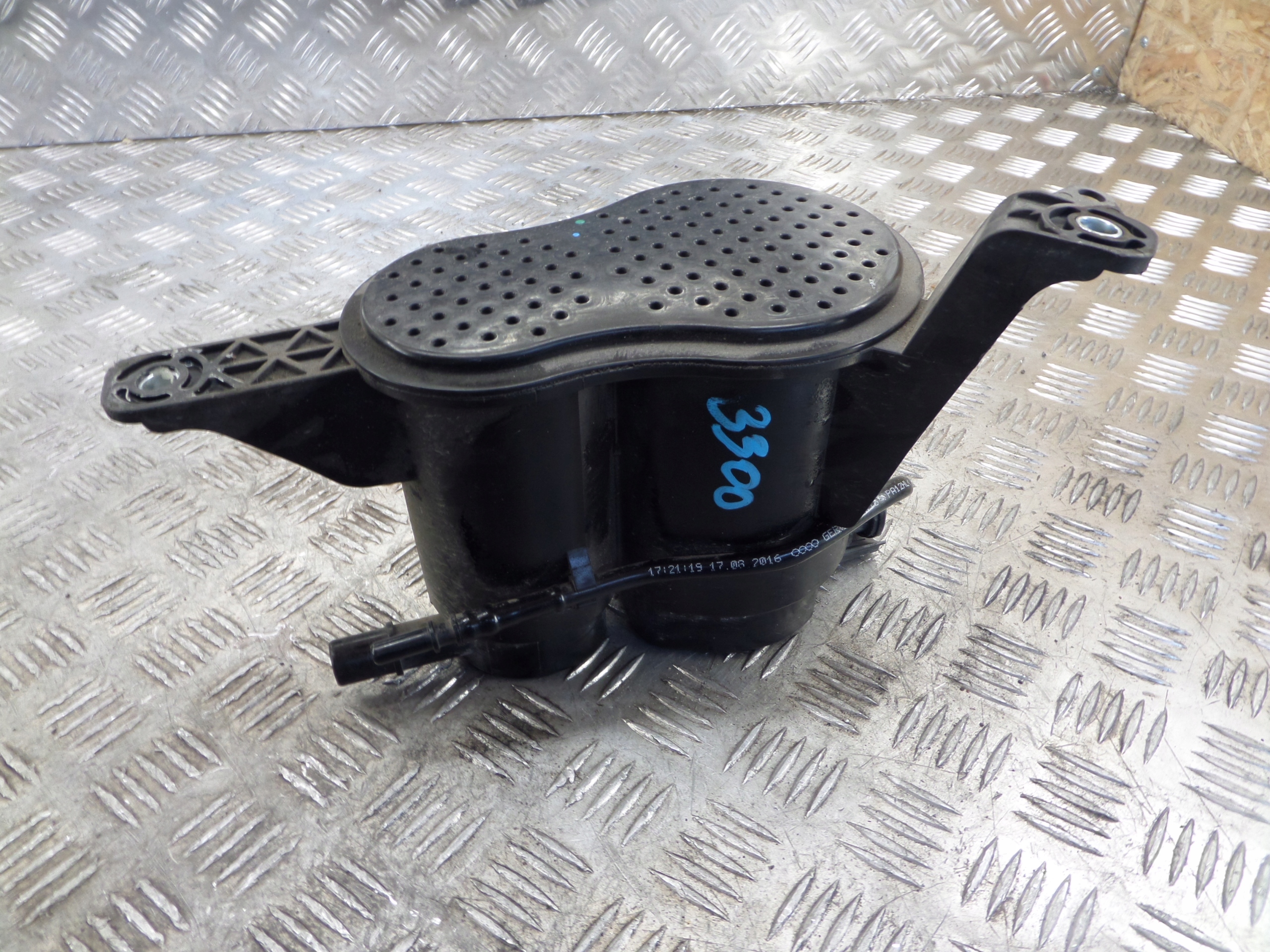 Audi RS6 C7 OE 4G0201801B carbon filter