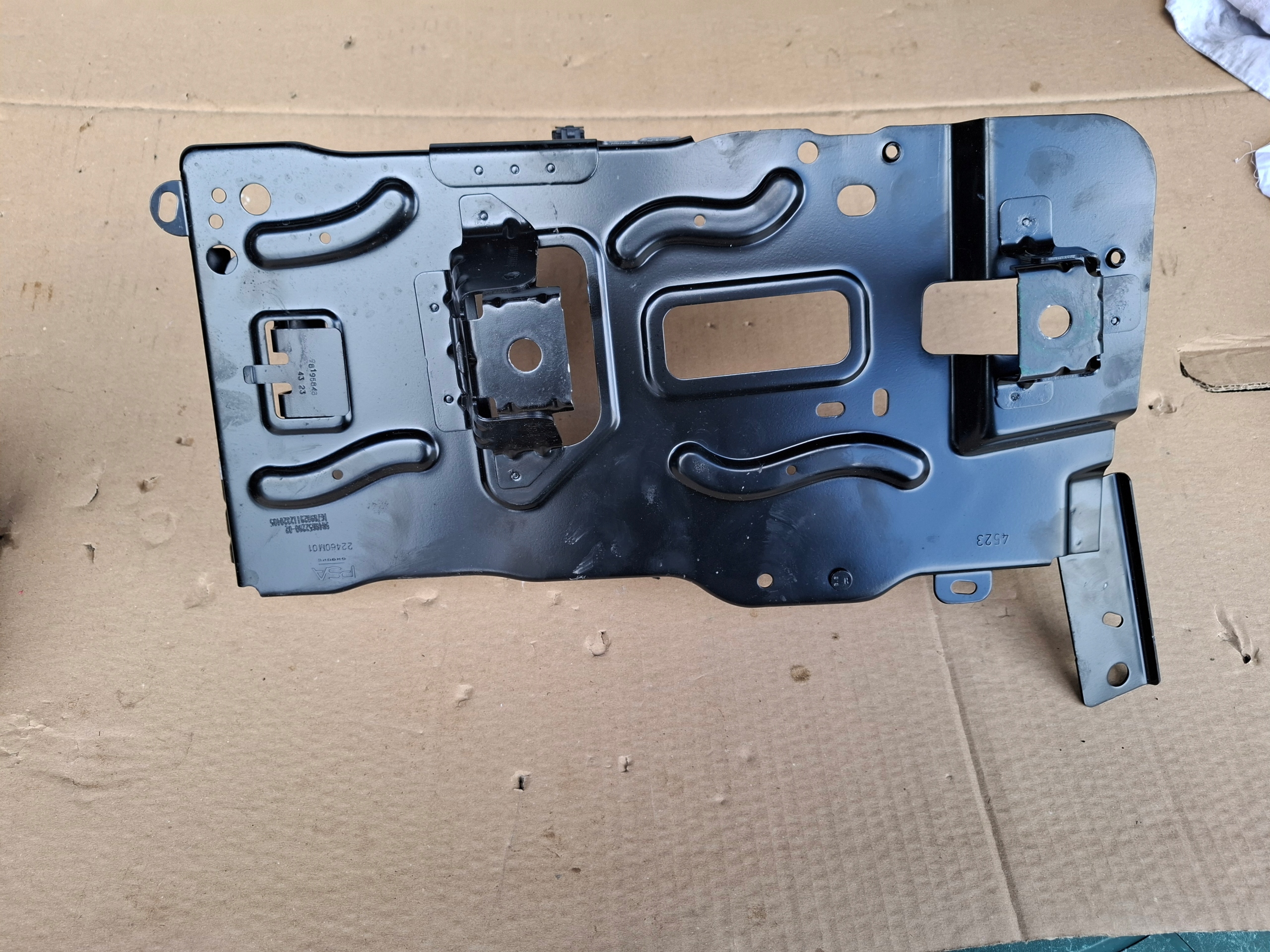 Citroen E-Berlingo IV držač držač akumulatora 9848652280