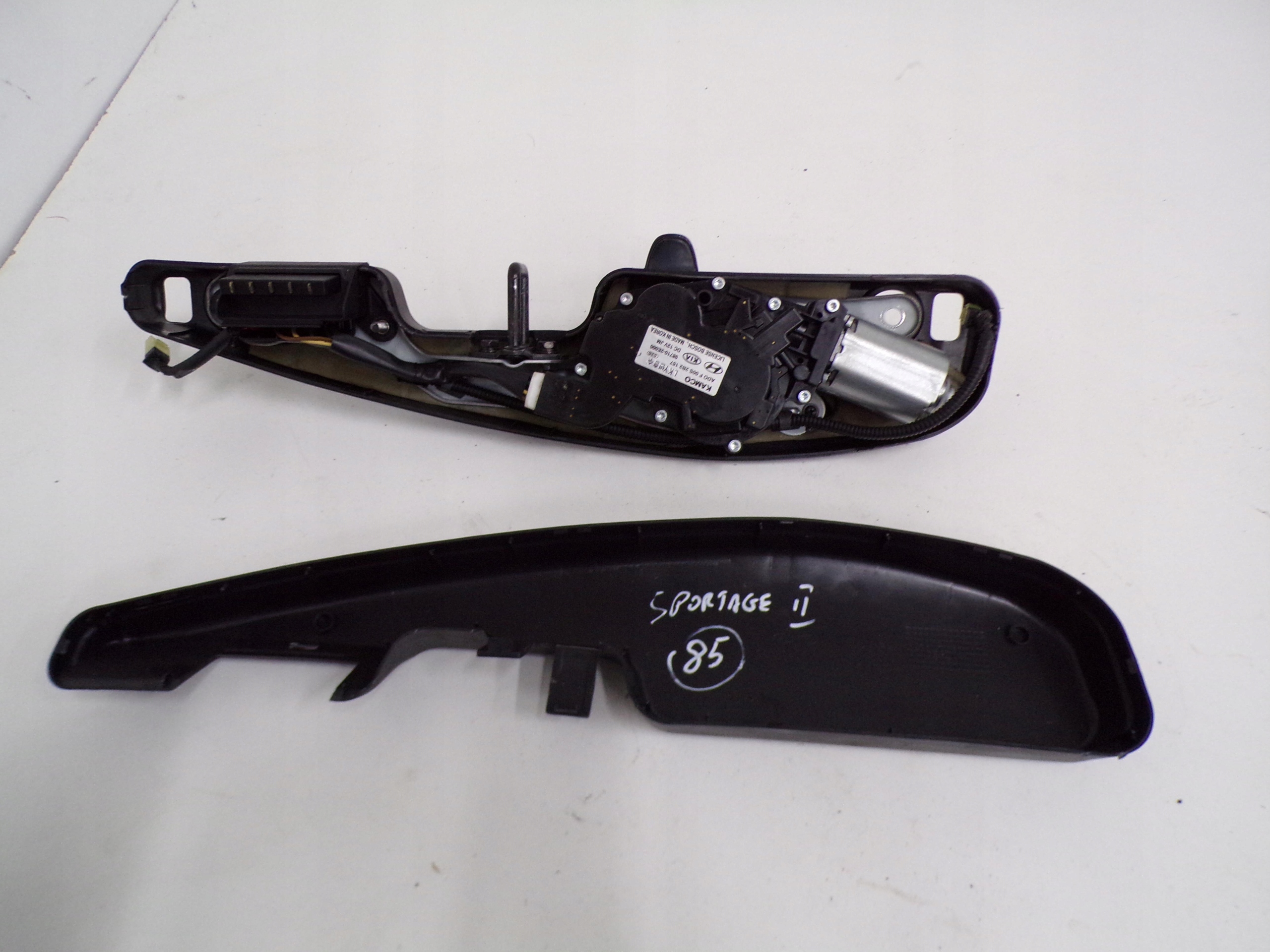 KIA SPORTAGE II SILNICZEK TYLNEJ WYCIERACZKI 98710-2E000