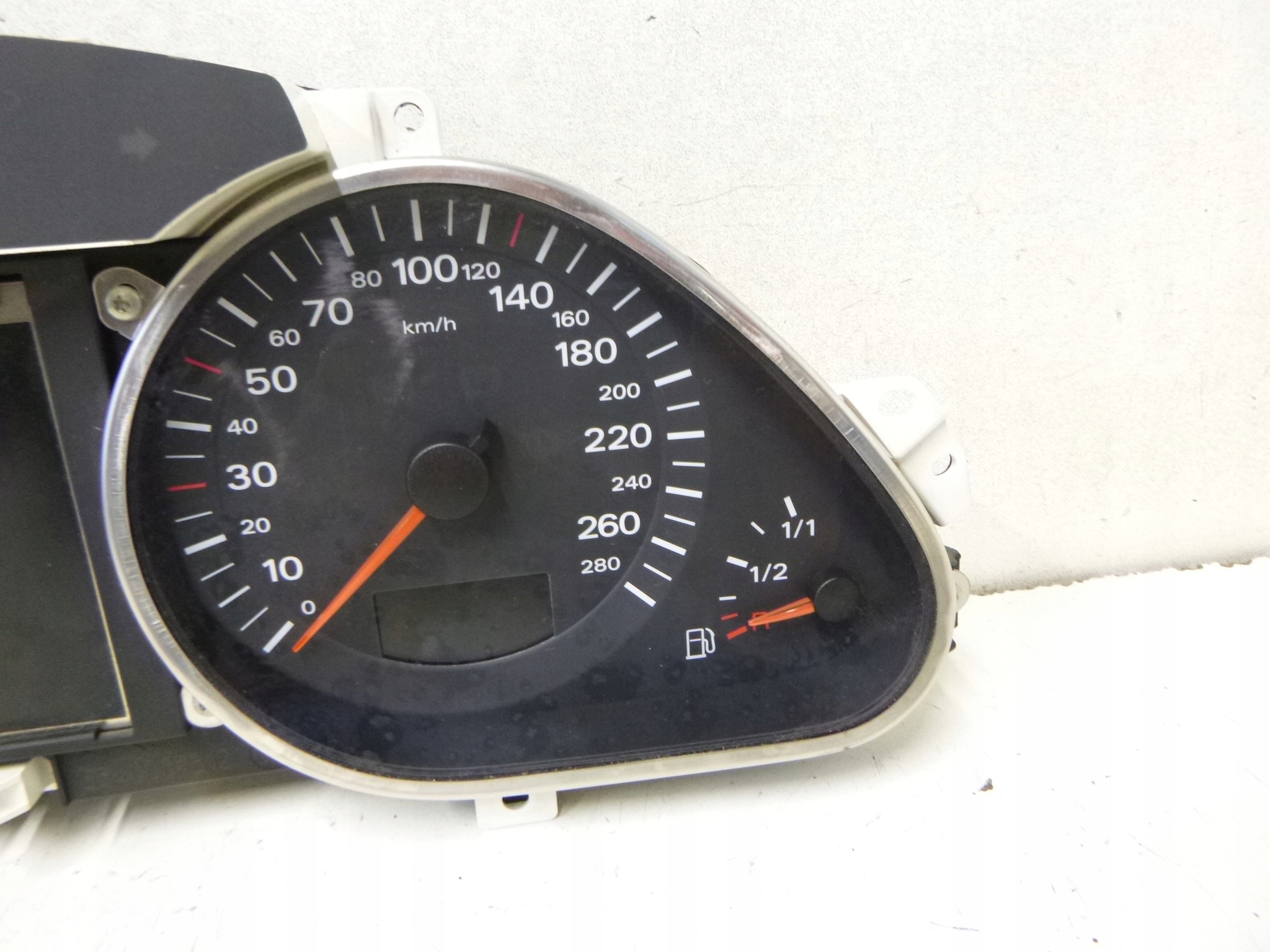 dials display Audi A6 C6 3,2 4F0 920 931T 2006r.