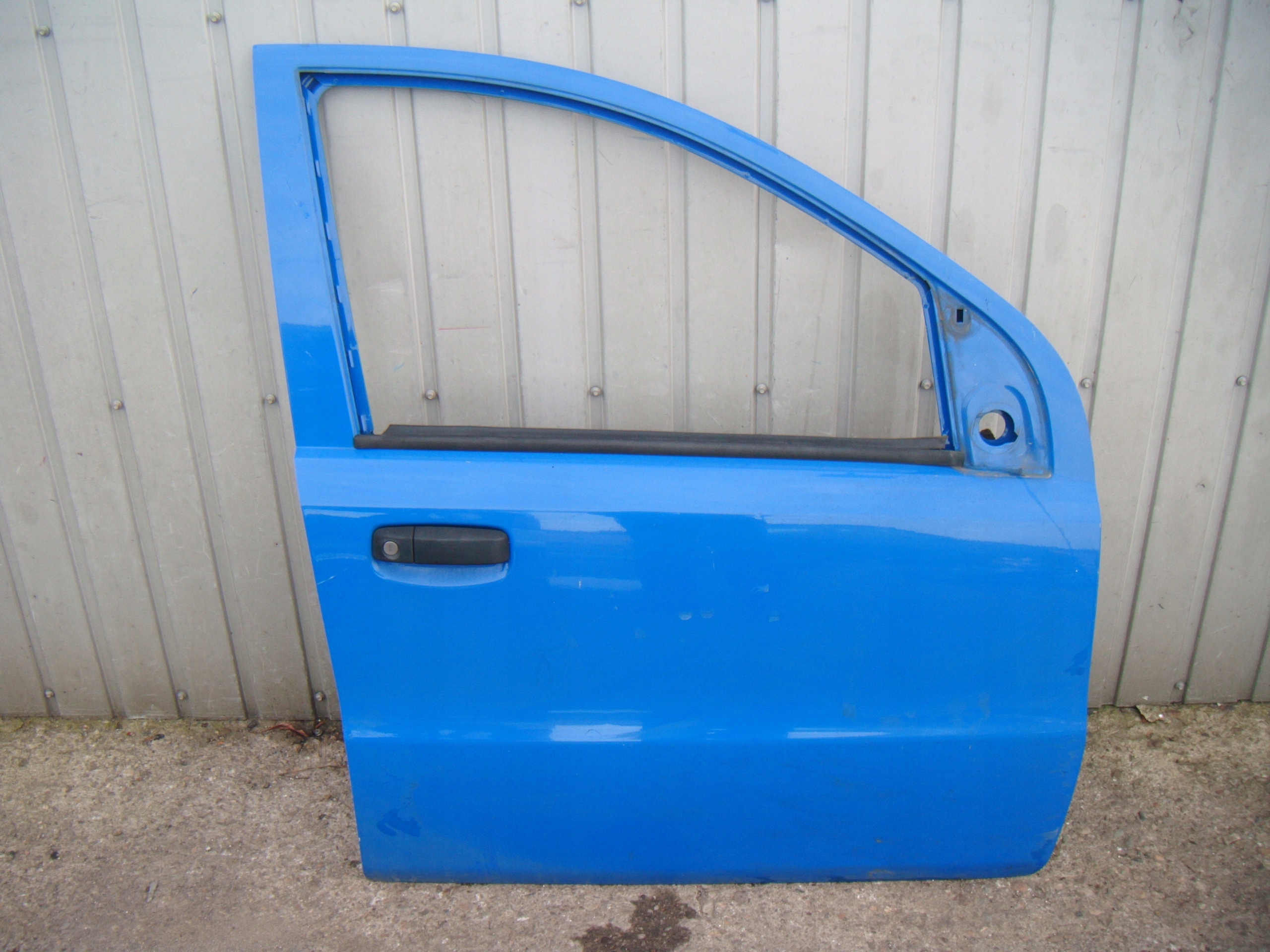 FIAT PANDA 2 II 2003-2012 DRZWI PRAWY PRZÓD 734/A