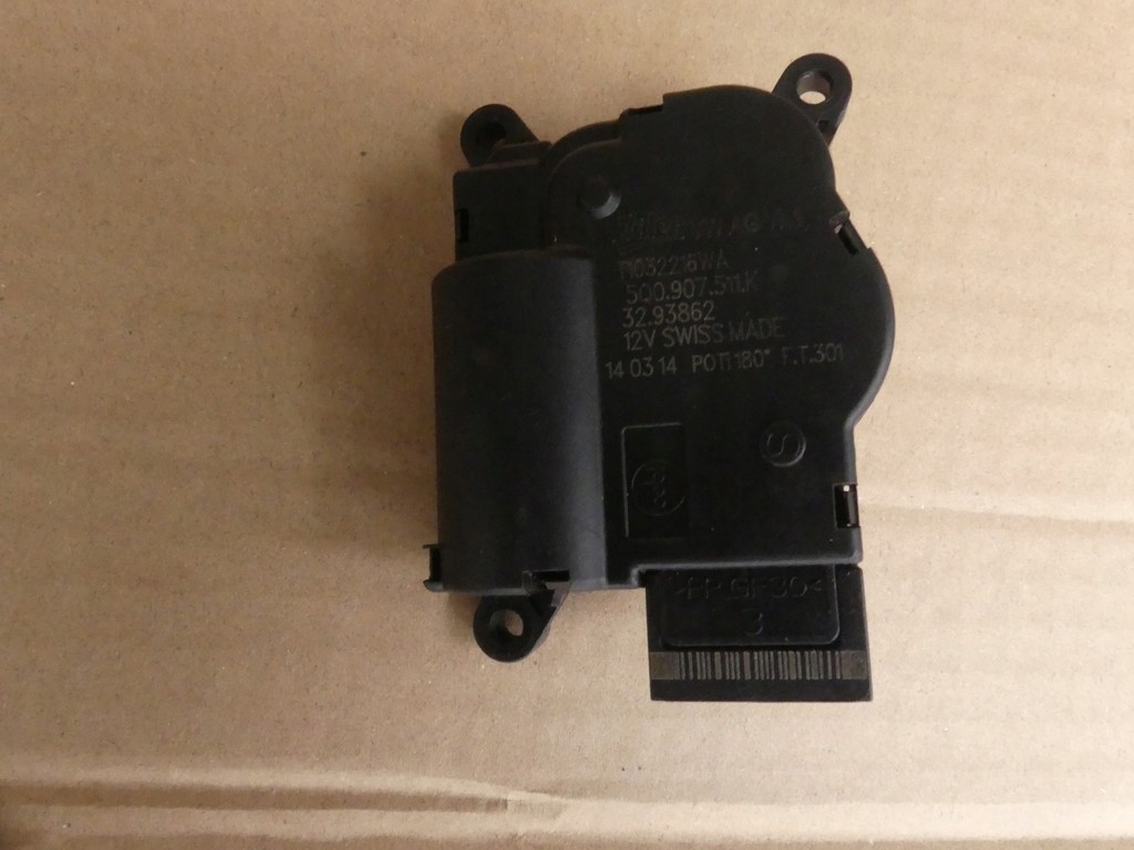 GOLF VII 5G LEON III 5F 3 OCTAVIA 5E SILNICZEK NAGRZEWNICY DENSO 5Q0907511K