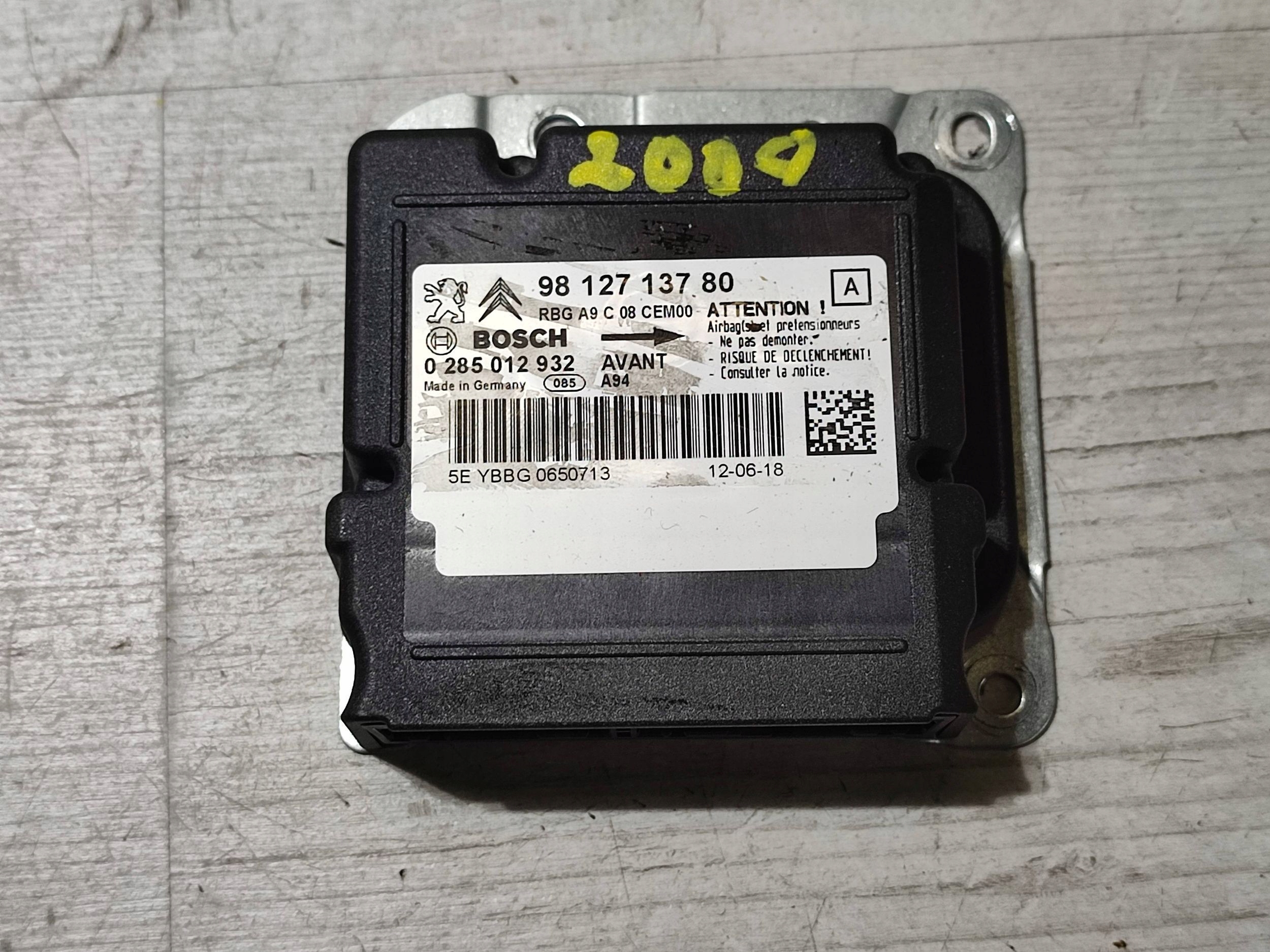 Peugeot 2008 and 2018 control unit / module airbag