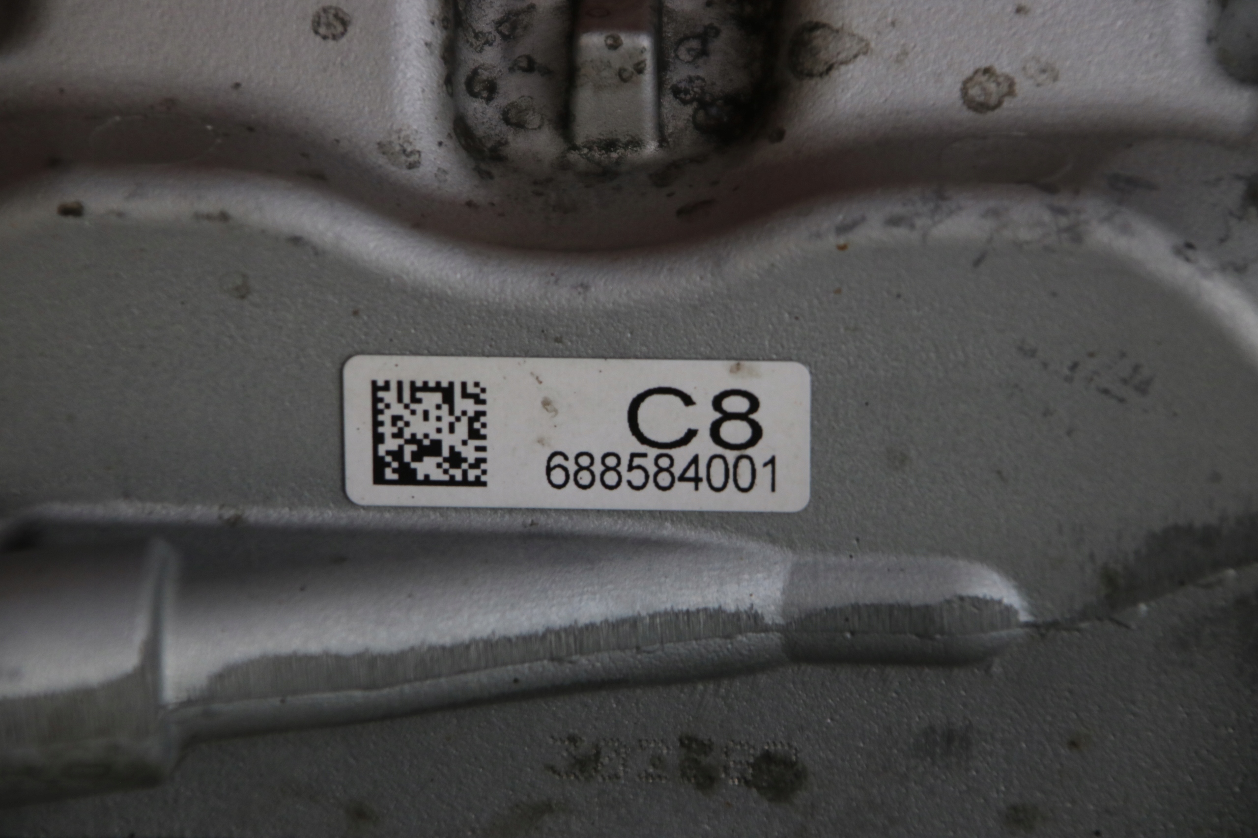 BMW G11 G12 caliper brake right front 6885840