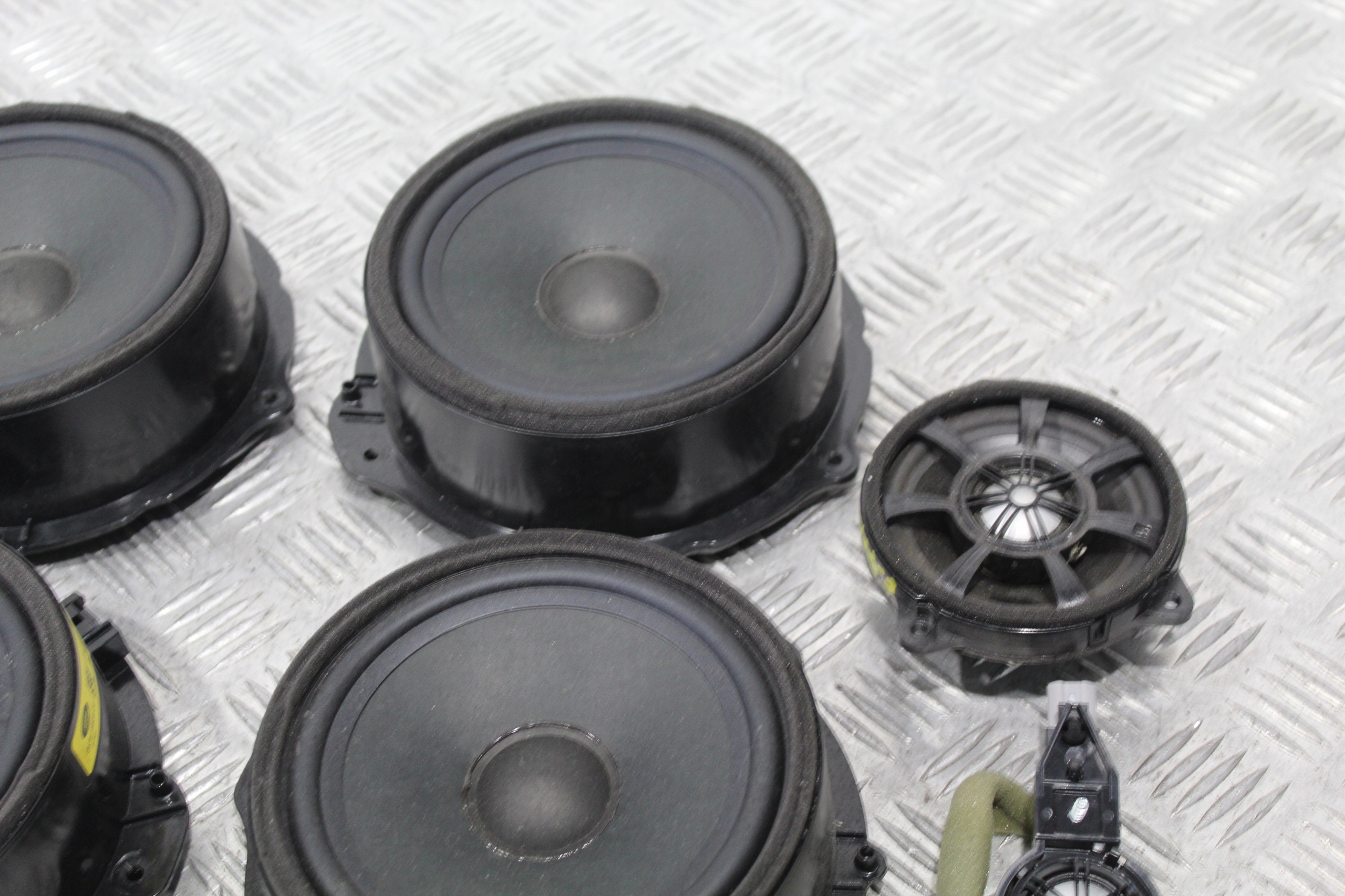 speakers speaker MERIDIAN JAGUAR F-PACE X761