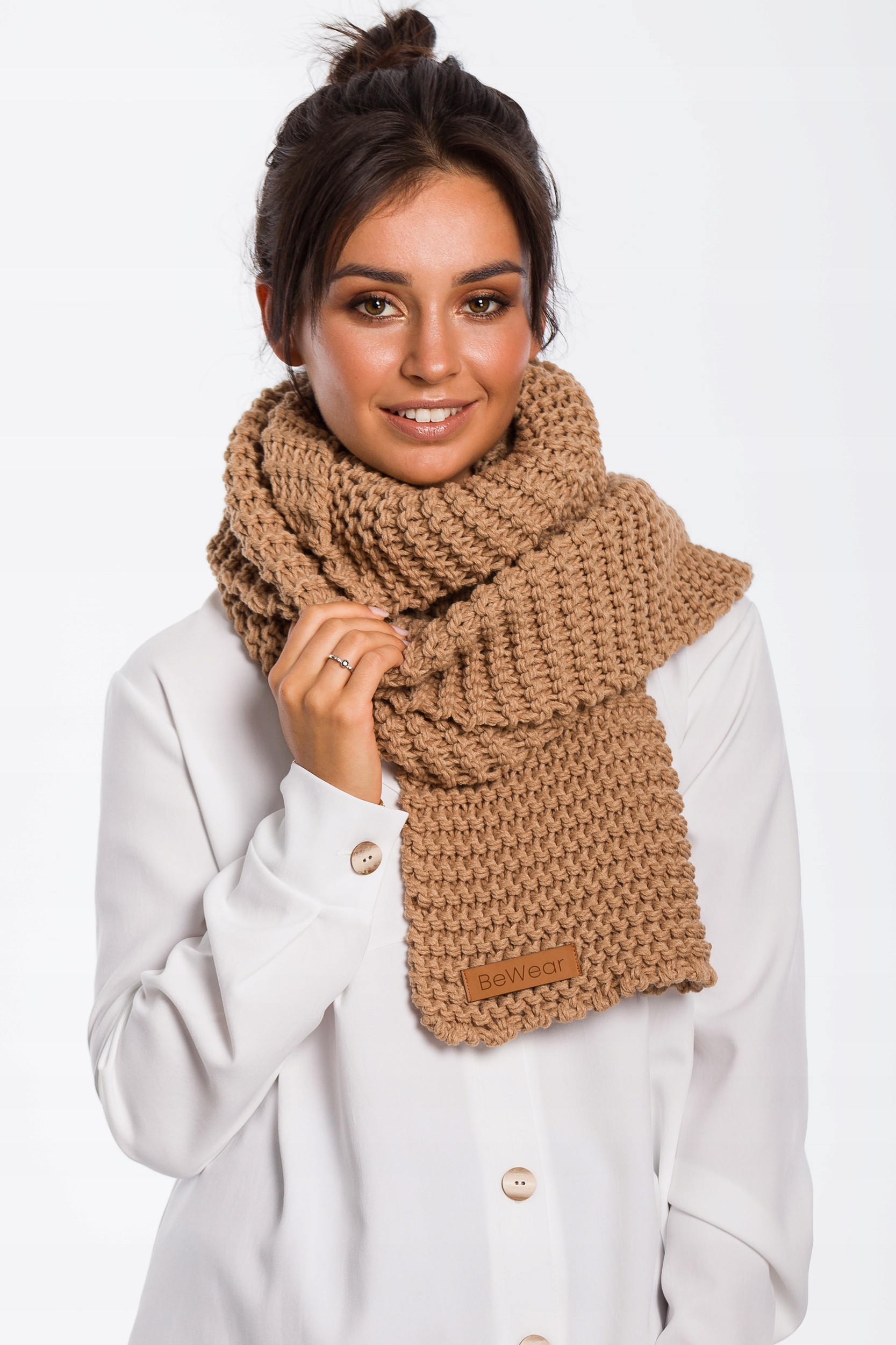 SZALIK DAMSKI SZAL DŁUGI CIEPŁY BRĄZOWY Marka BeWear