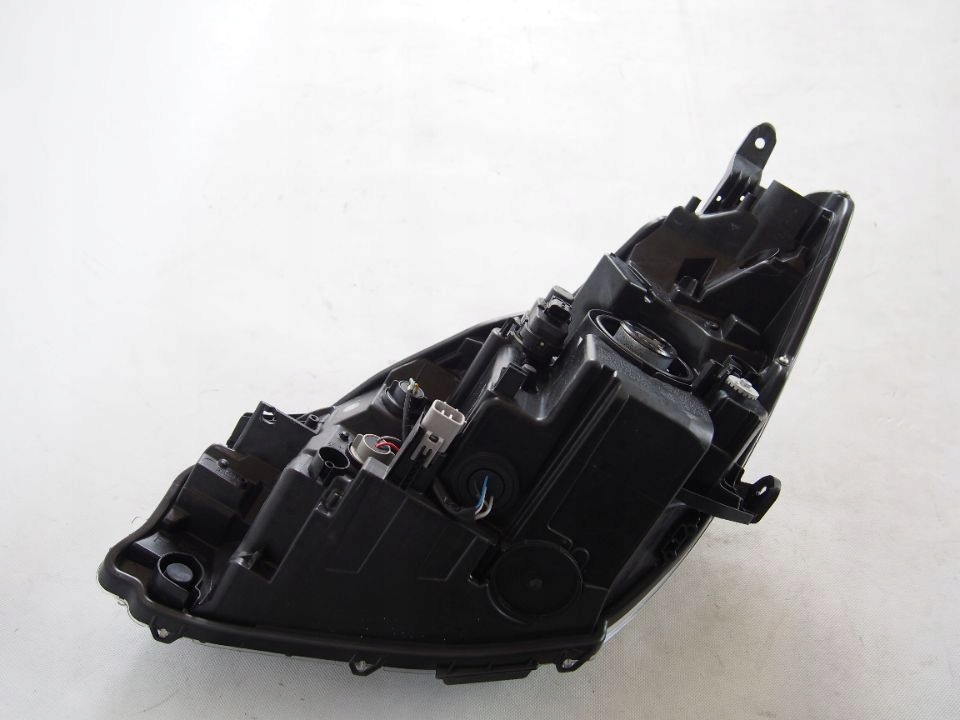 Toyota Yaris 3 FL 17r Reflektor right light right III Lift 2017