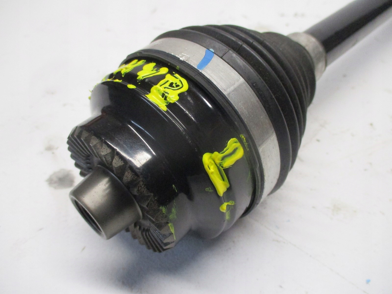 semi-axis rear part rear BMW 2 F45 1,5HYB left 4X4