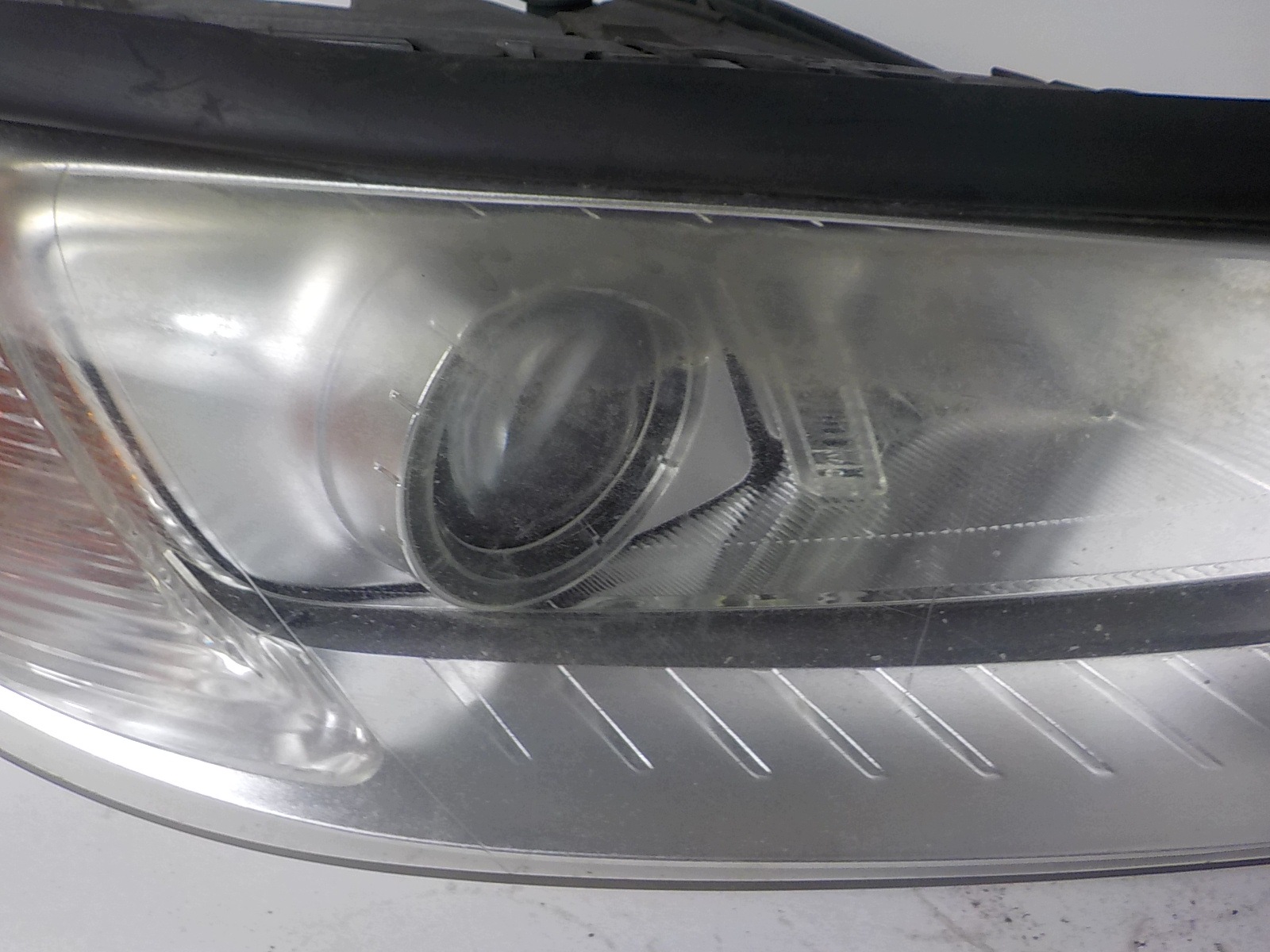 VOLVO XC70 II V70 III XENON light right front front UK 31214350