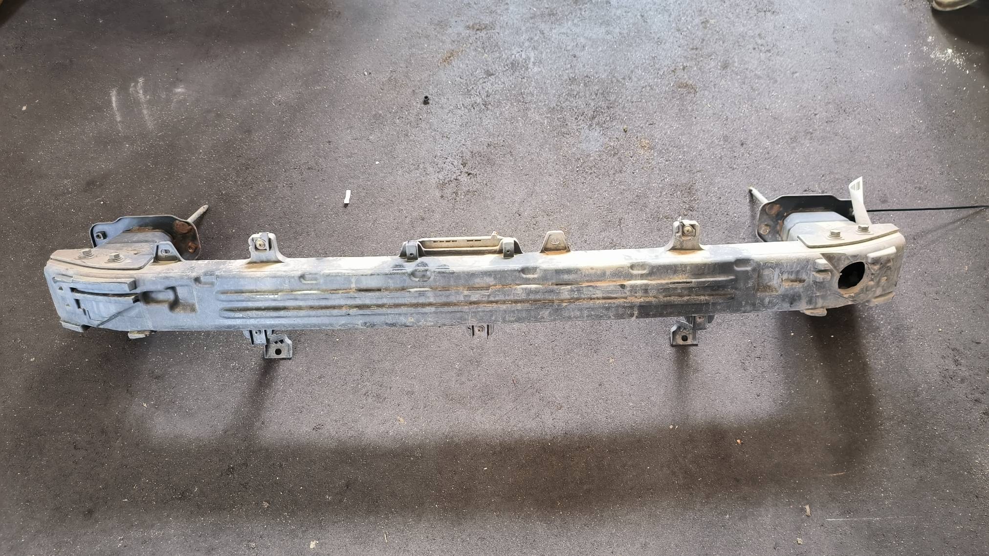 bumper support rear part 95420-J4200 HYUNDAI KONA