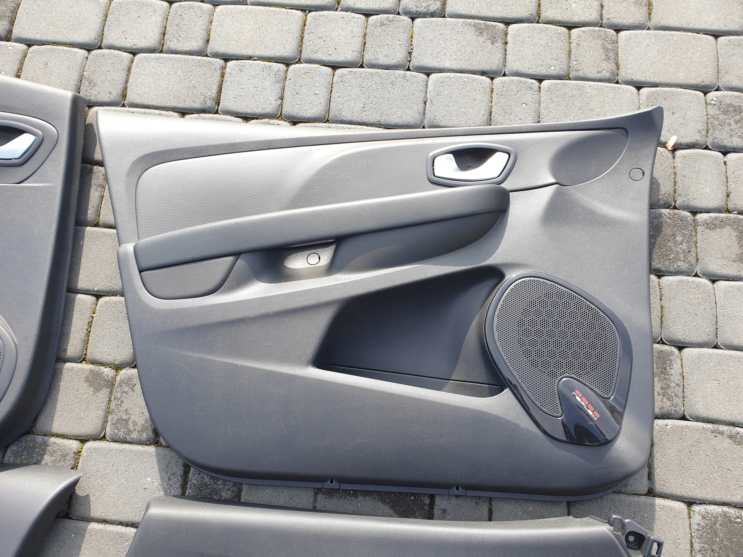 upholstery side for door RENAULT CLIO 4 IV 2014-2019