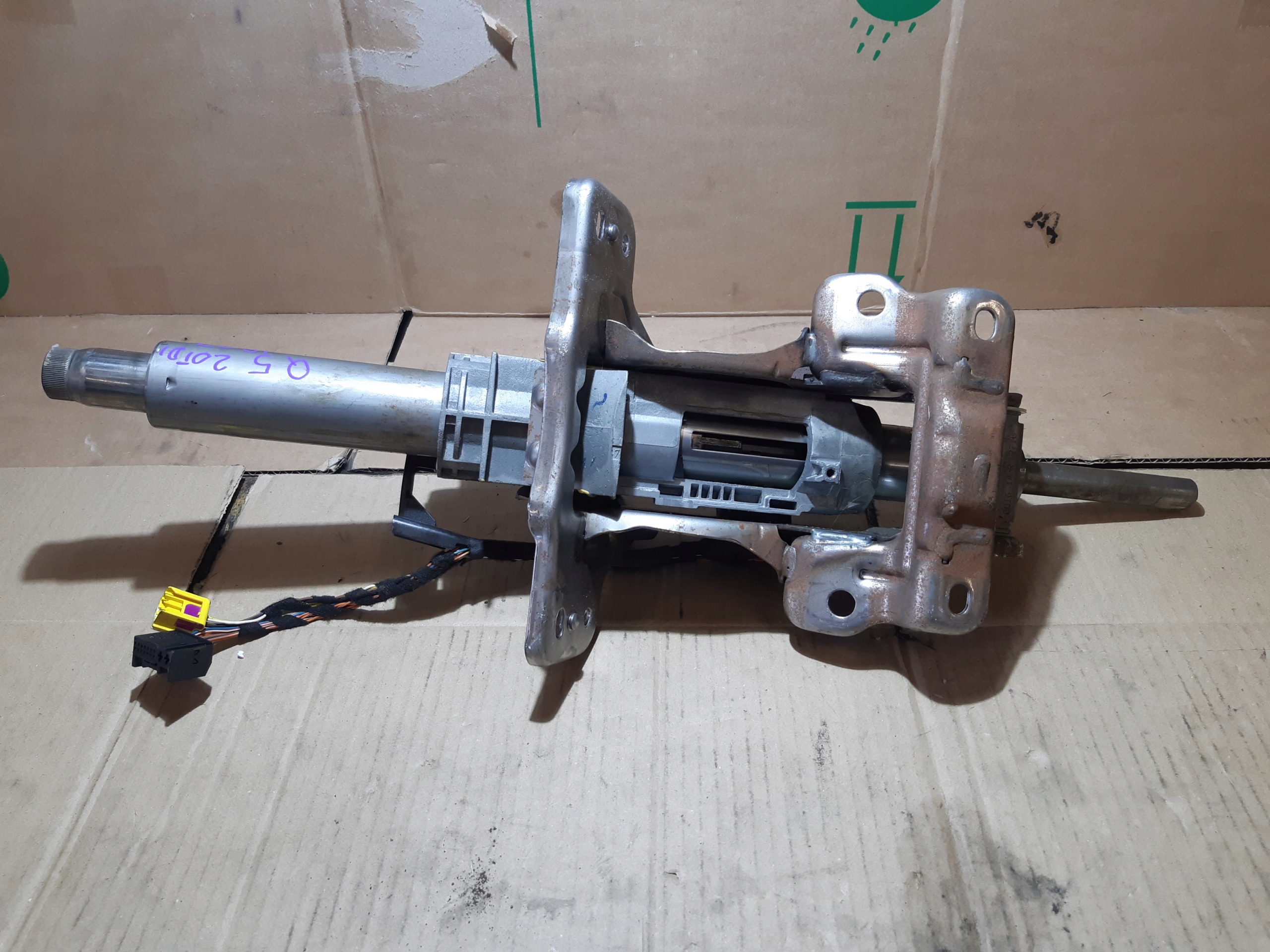 AUDI Q5 8R steering wheel rod 8R0419506K