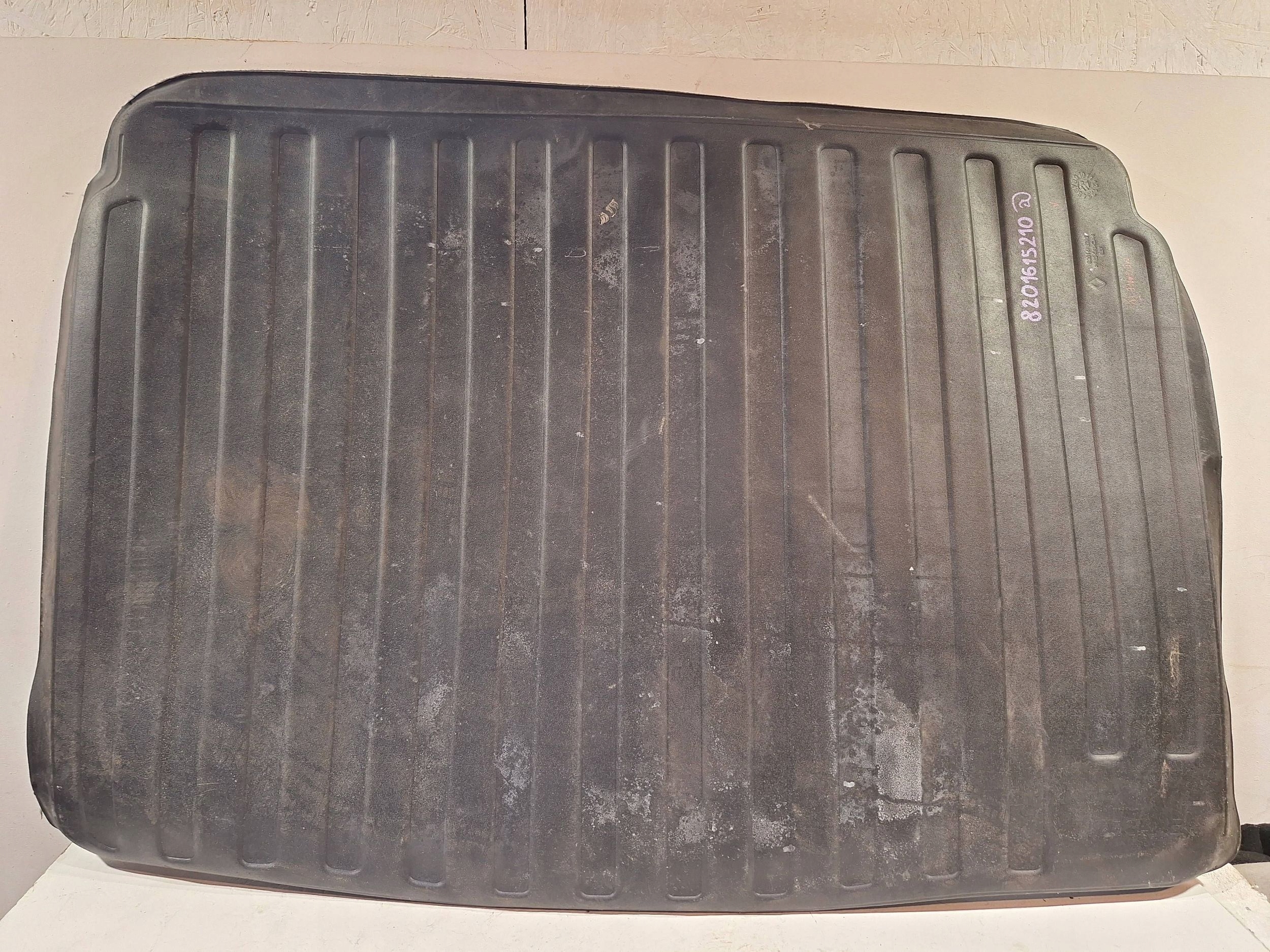 mats floor boot 8201615210 RENAULT MEGANE IV