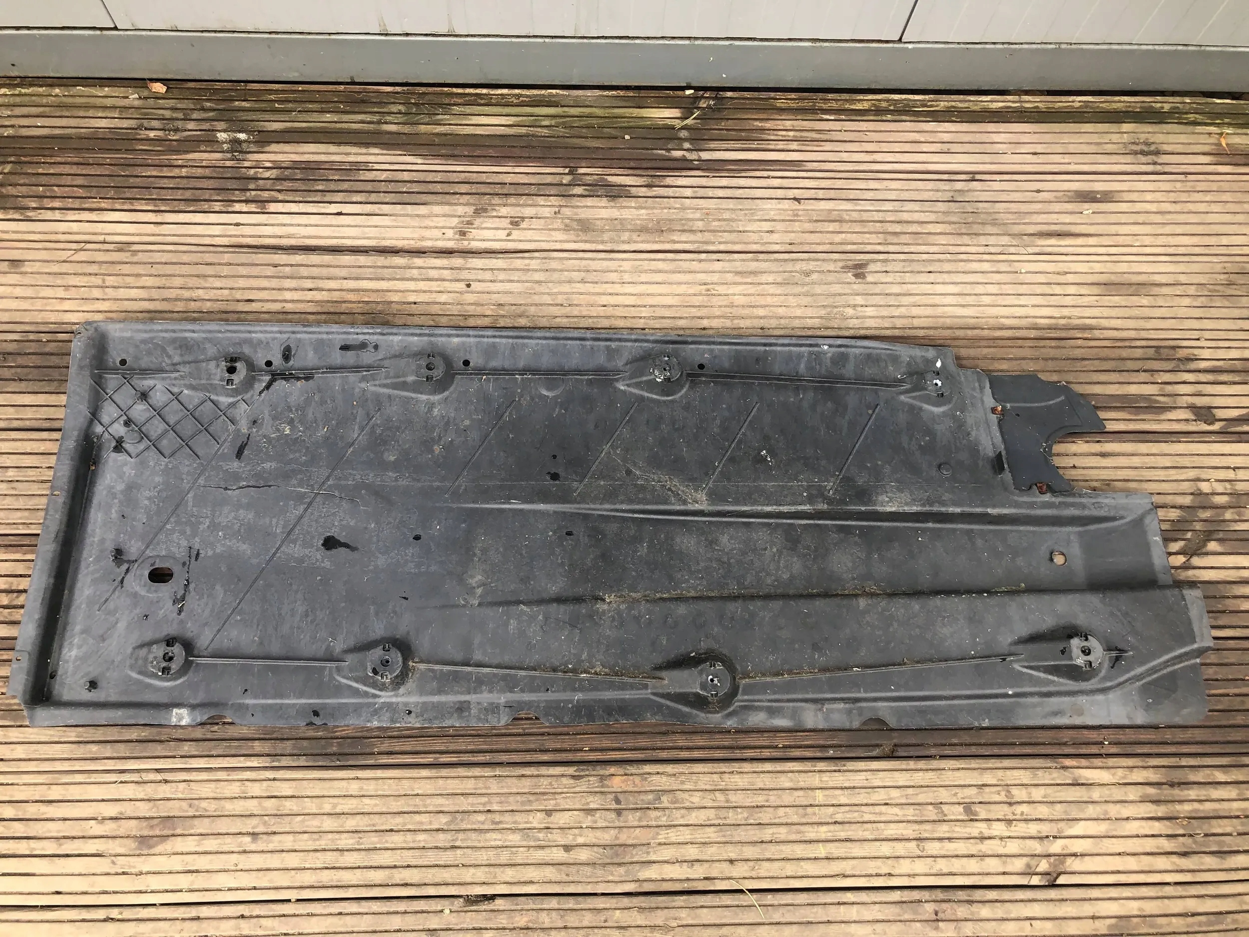 cover chassis VW SKODA 1K0825211E